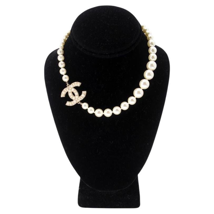 Chanel Double 'CC Gold Logo Mother of Pearl Faux Necklace CC-0814N-0003