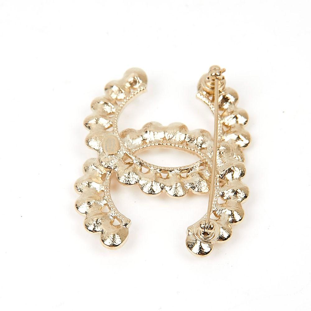 Chanel Double CC Pin Brooch Rhinestones In Excellent Condition In Paris, FR