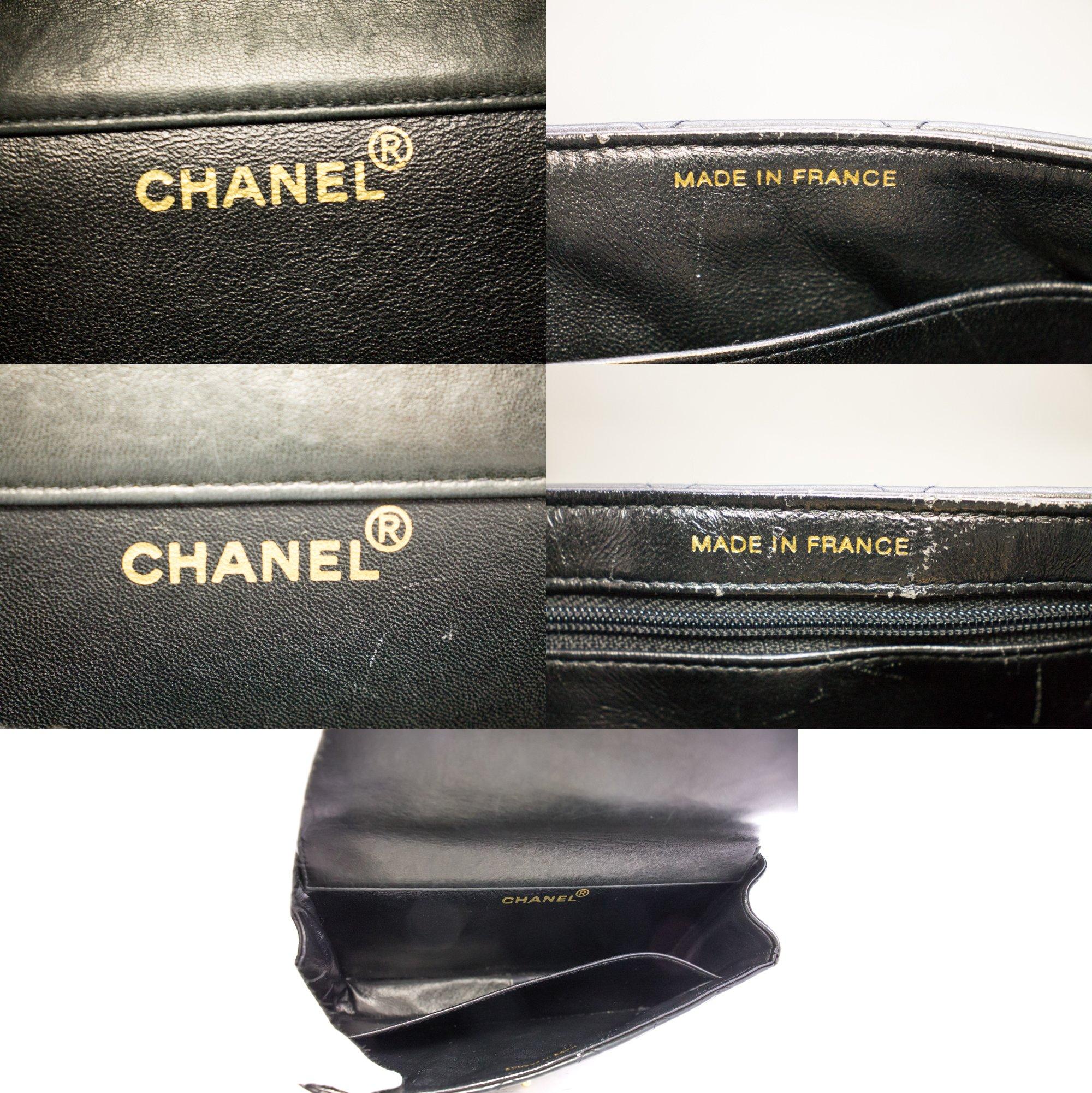 CHANEL Borsa a tracolla con catena a doppia faccia W Flap nera trapuntata 3