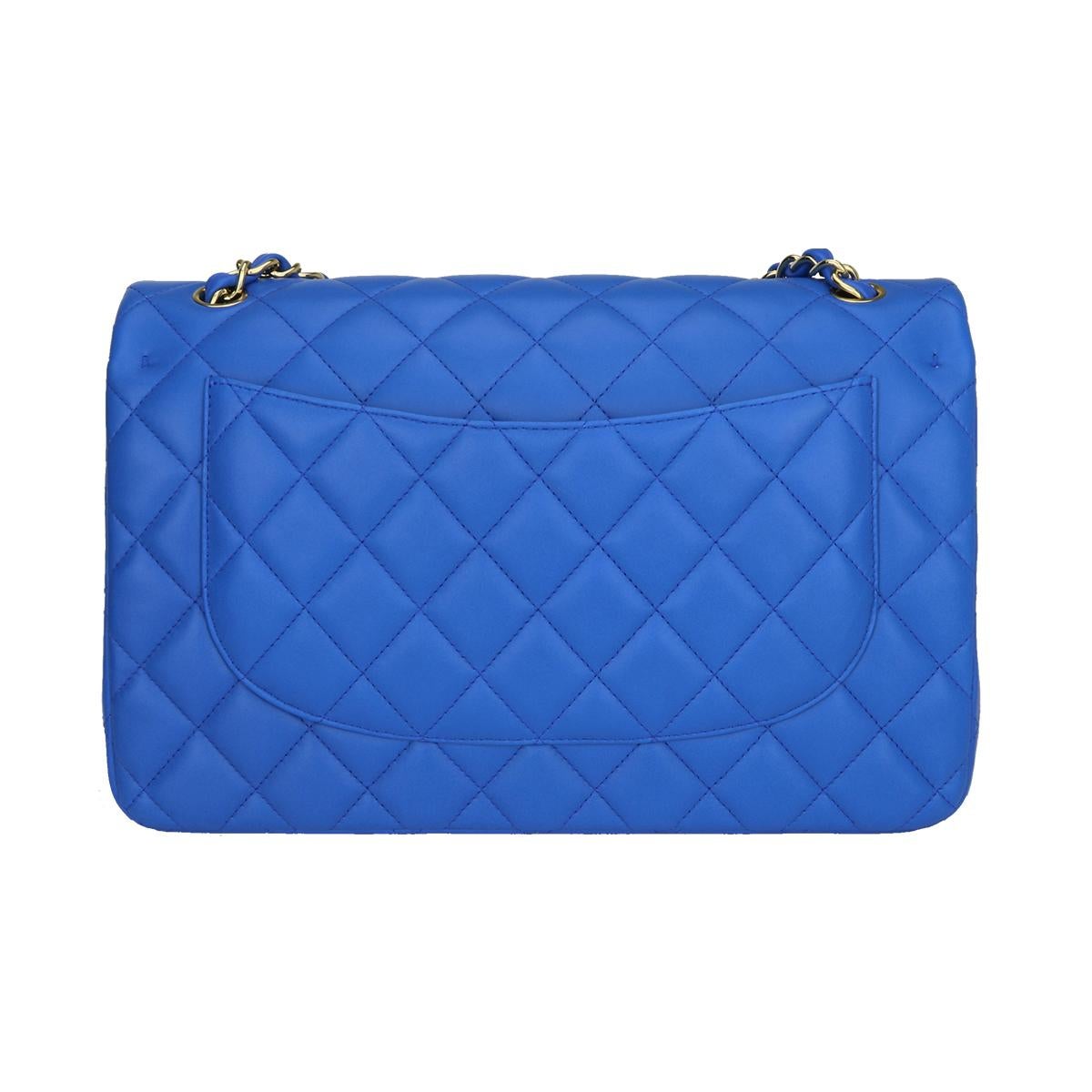 CHANEL Double Flap Jumbo Bag Blue Lambskin with Light Gold Hardware 2016 In New Condition In Huddersfield, GB