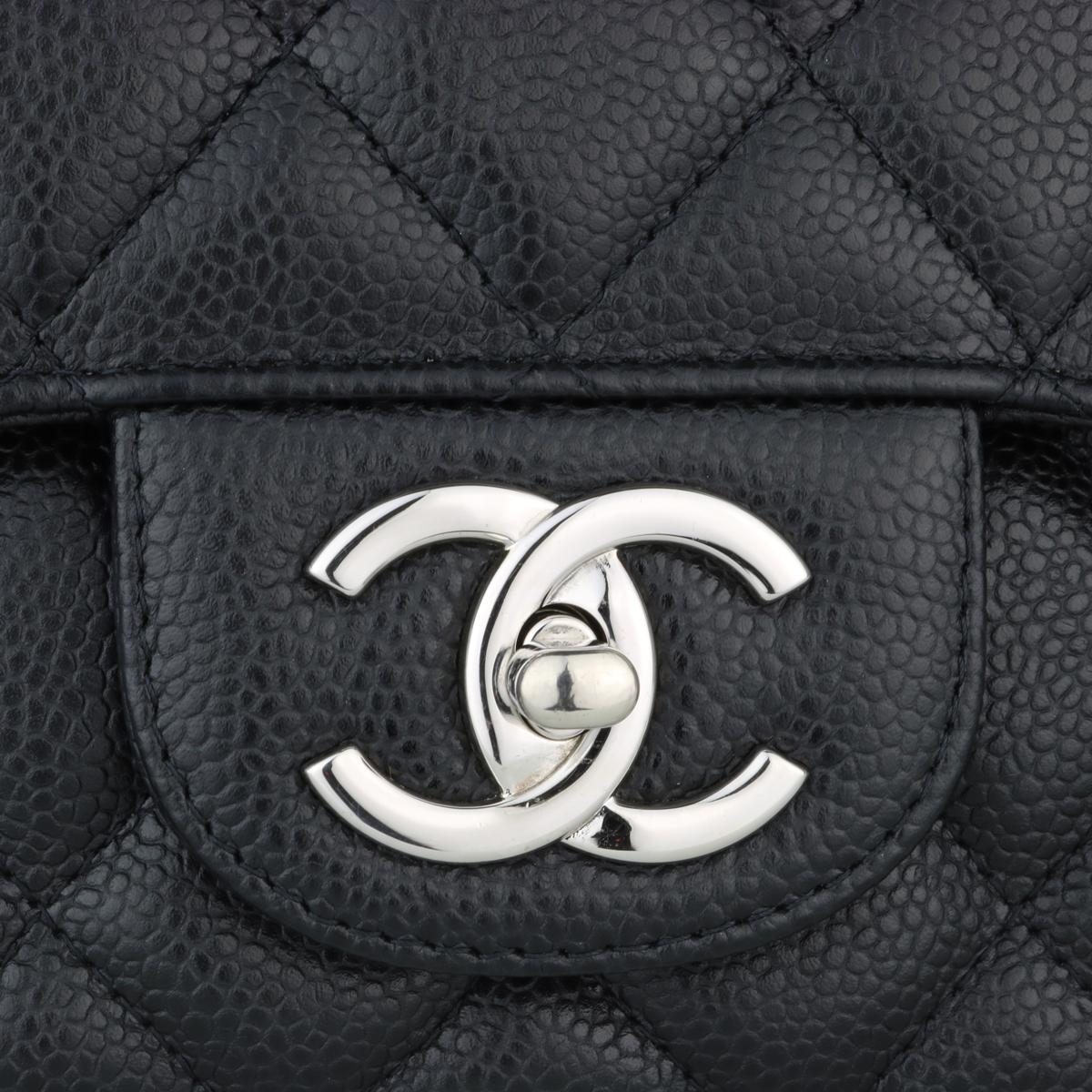 CHANEL Double Flap Maxi Bag Black Caviar with Silver Hardware 2014 In Good Condition For Sale In Huddersfield, GB