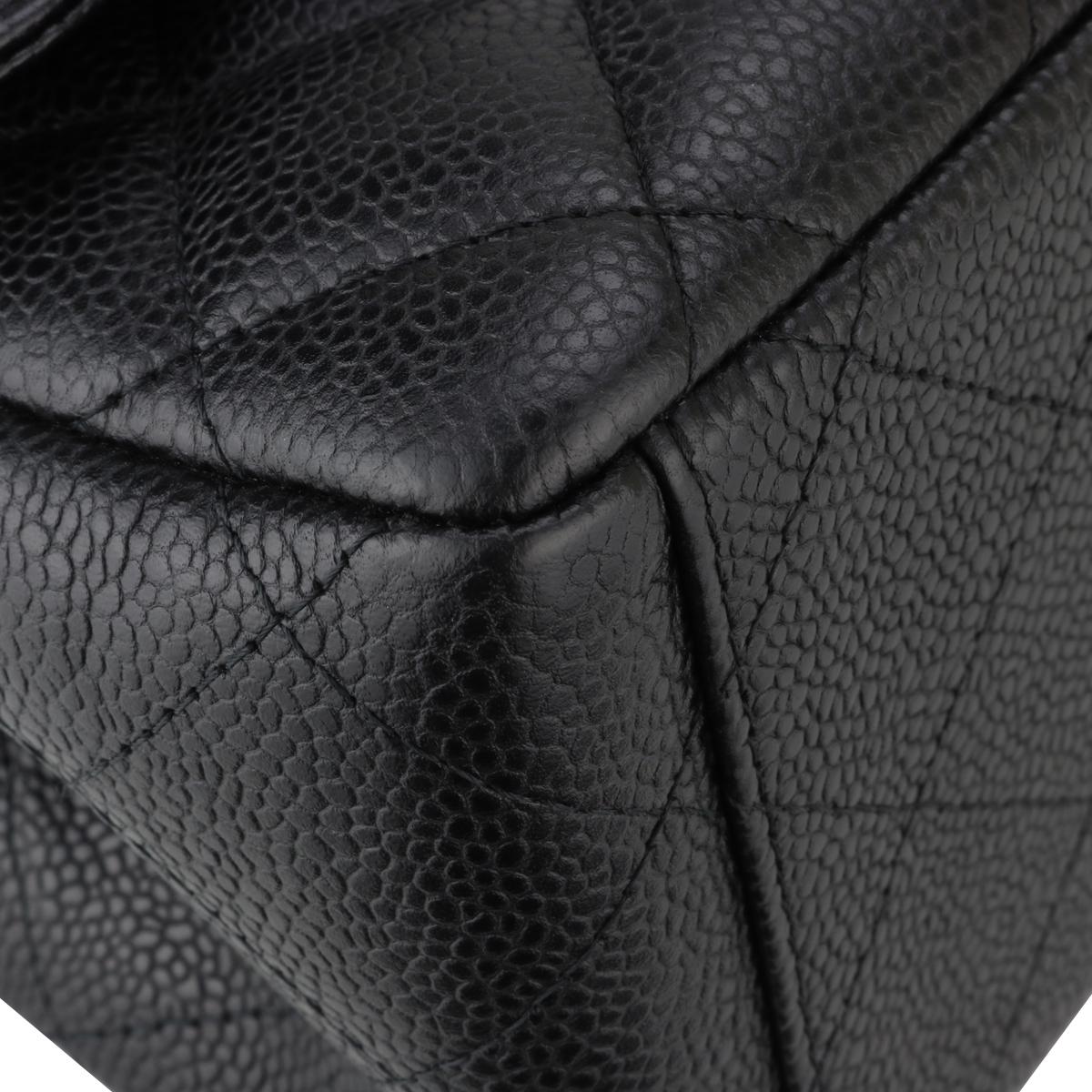 CHANEL Double Flap Maxi Bag Black Caviar with Silver Hardware 2014 en vente 4