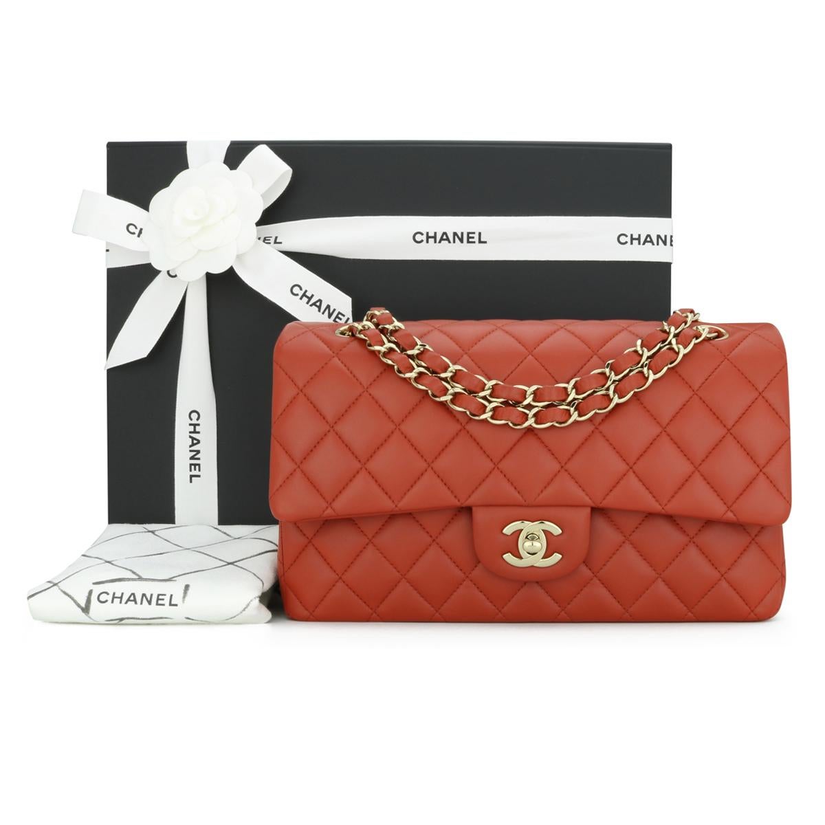 CHANEL Classic Quilted Double Flap Medium Bag in Brick Red Brown Lambskin with Light Gold-Tone Hardware 2021 – 21K.

This stunning bag is still in immaculate condition. It still holds its original shape, and the hardware is very shiny. The leather