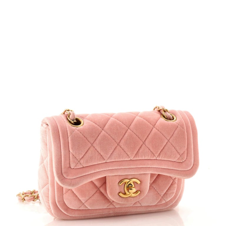 CHANEL QUILTED VELVET DOUBLE FRAME MINI FLAP BAG – Caroline's Fashion  Luxuries