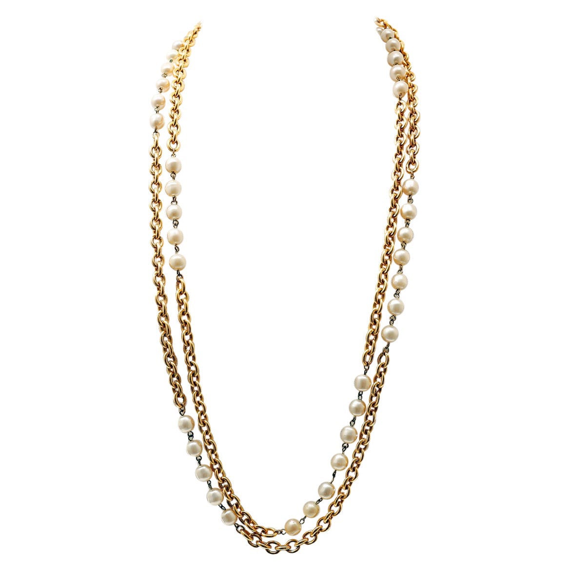 Chanel Collar de doble cadena de oro con perlas Stantion