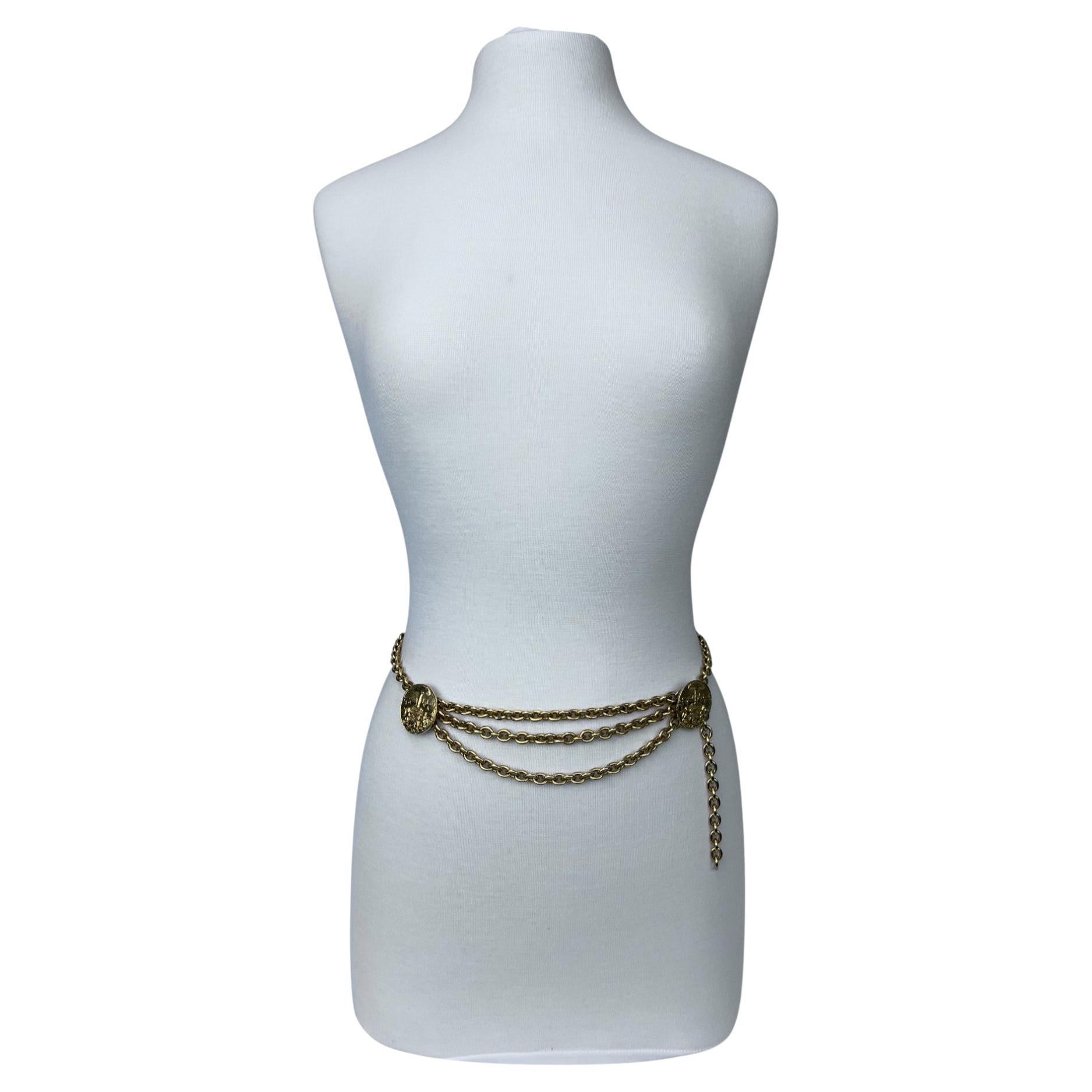 Ceinture Chanel à double médaillon en vente
