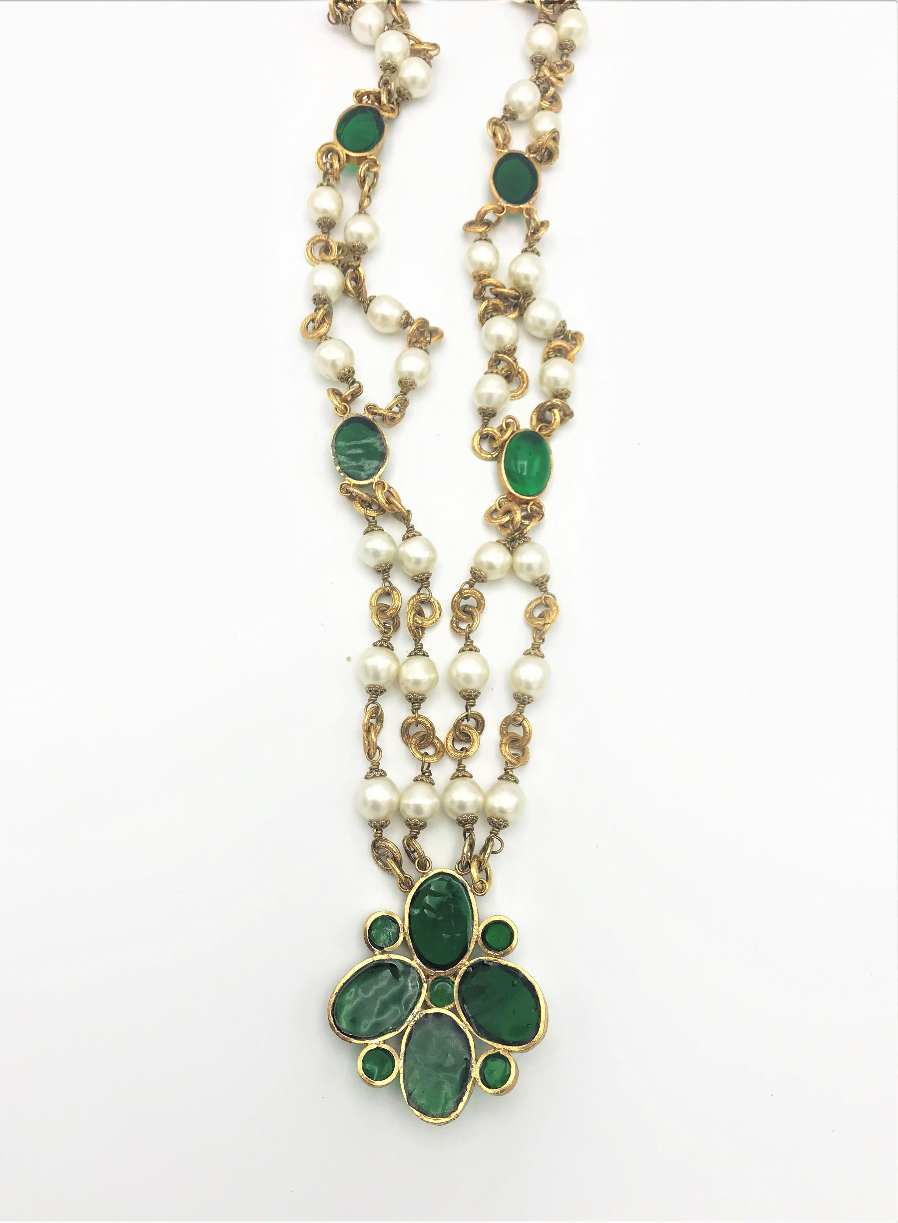 Women's CHANEL double necklace  with green Gripoix glass flower pendant, pearls, 1991'   For Sale