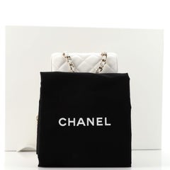 Chanel Rucksack mit doppelter Tasche und Klappe aus gestepptem Kaviar
