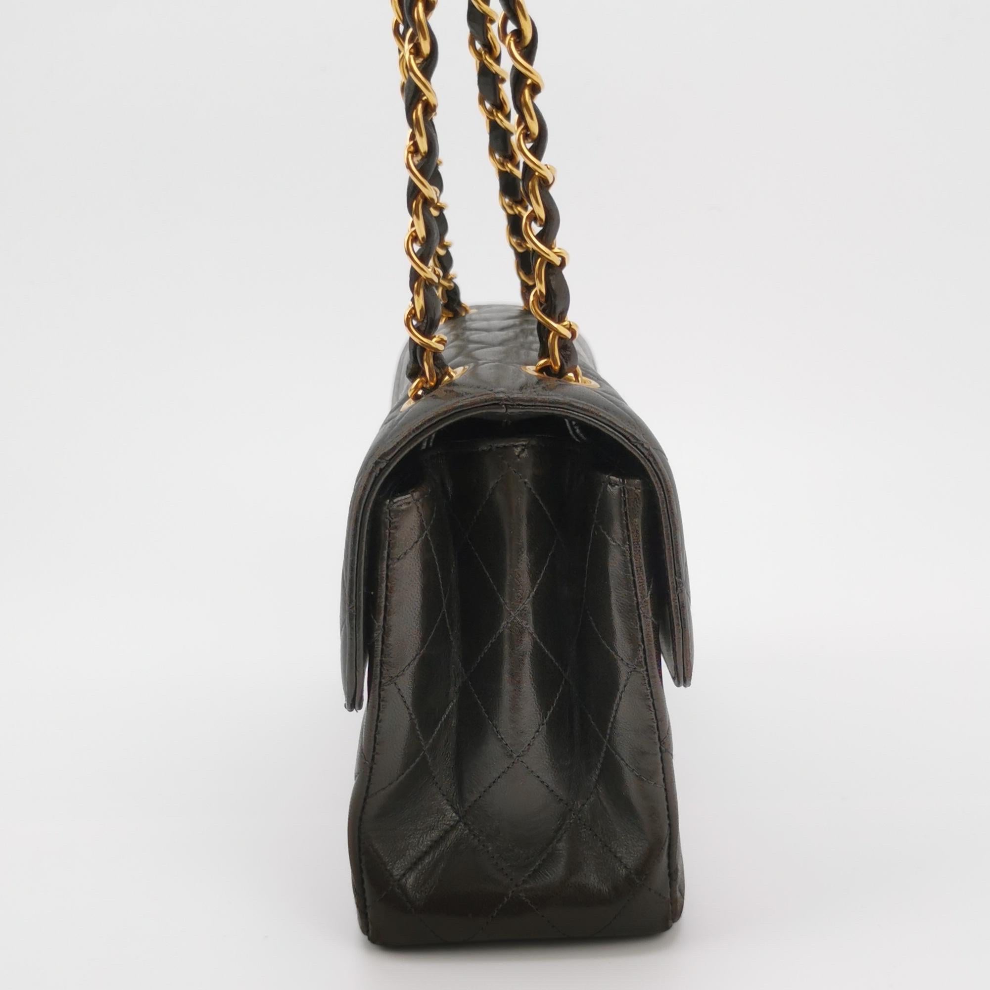 Chanel Double Sided Flap Black Lambskin Leather 24k Gold Hardware, 1996-1997 In Good Condition For Sale In AUBERVILLIERS, FR