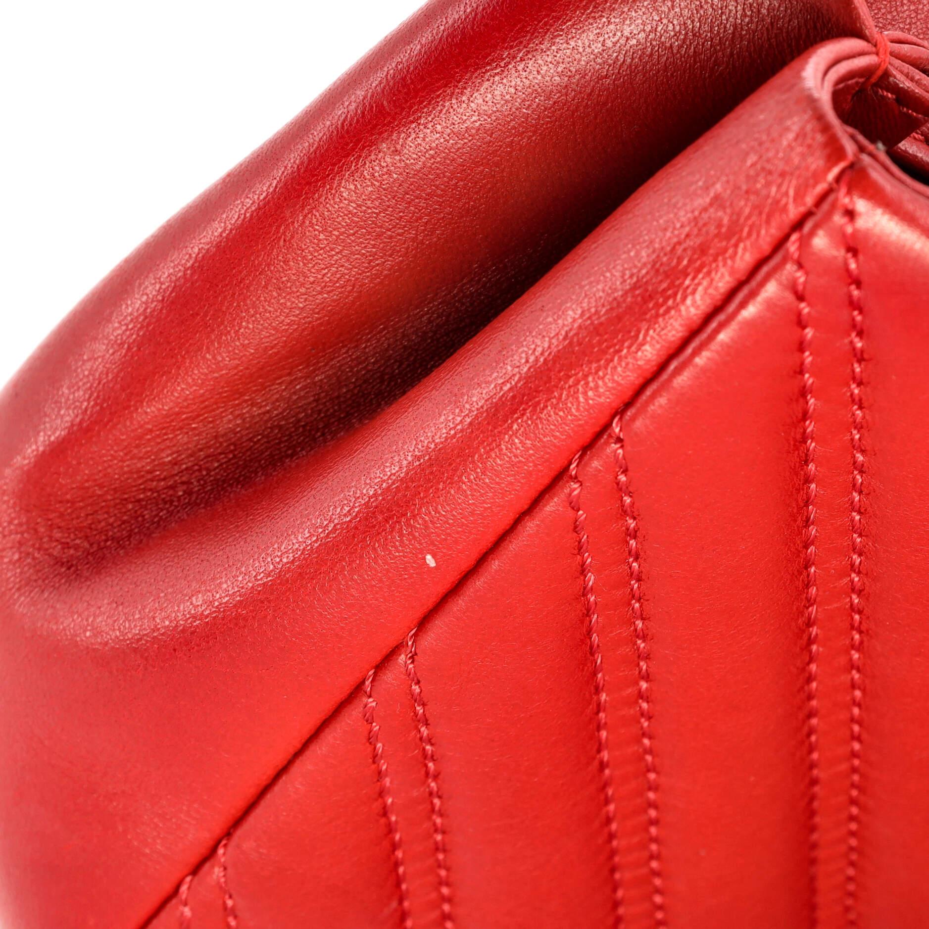 Chanel Double Stitch Flap Bag Chevron Lambskin Medium For Sale 5