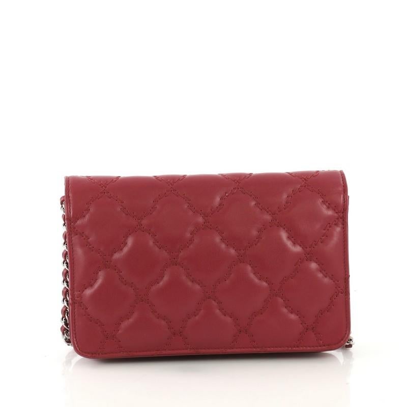 Chanel Double Stitch Hamptons Wallet On Chain Quilted Leather  In Good Condition In NY, NY