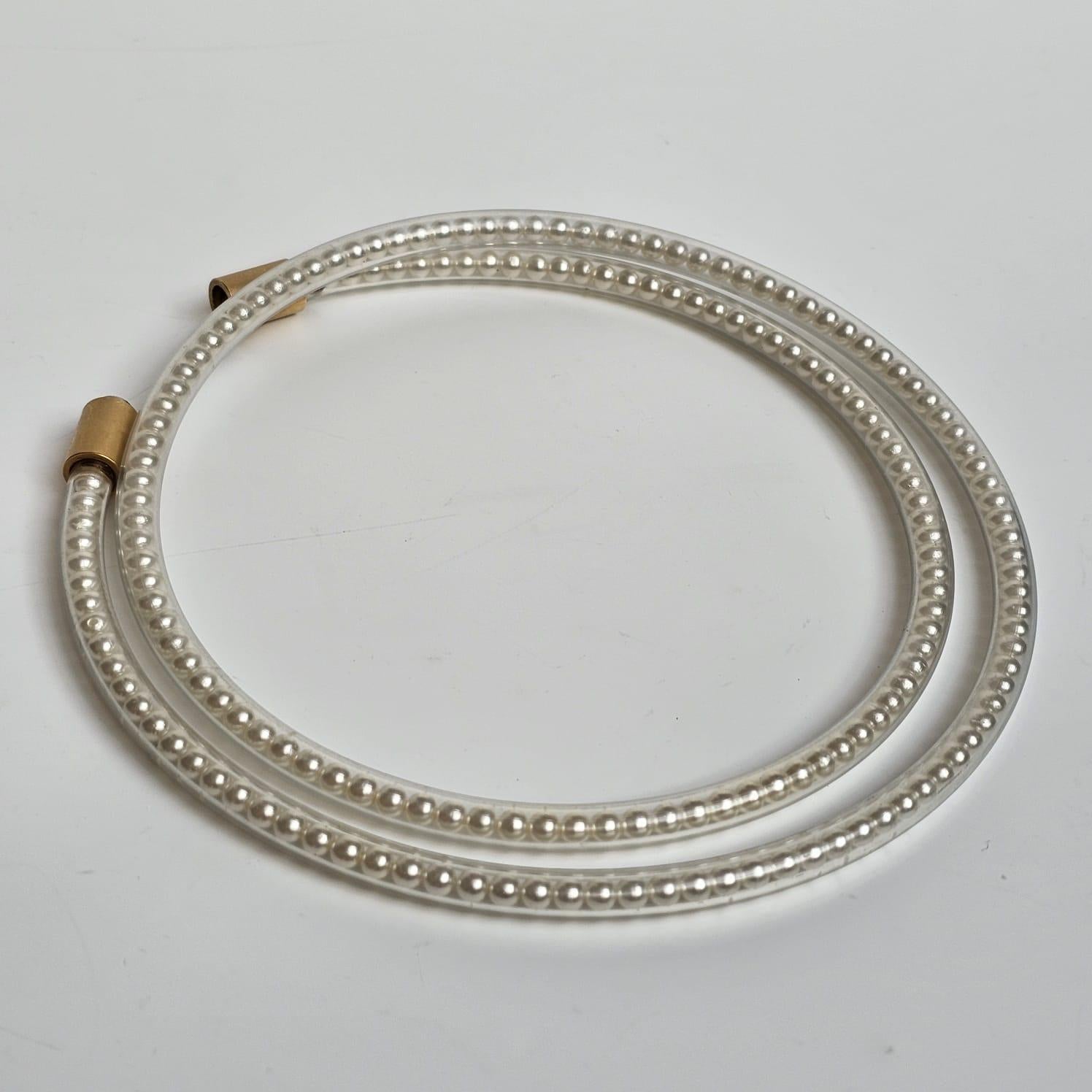 Donna Chanel doppio giro di perle a tubo in vendita