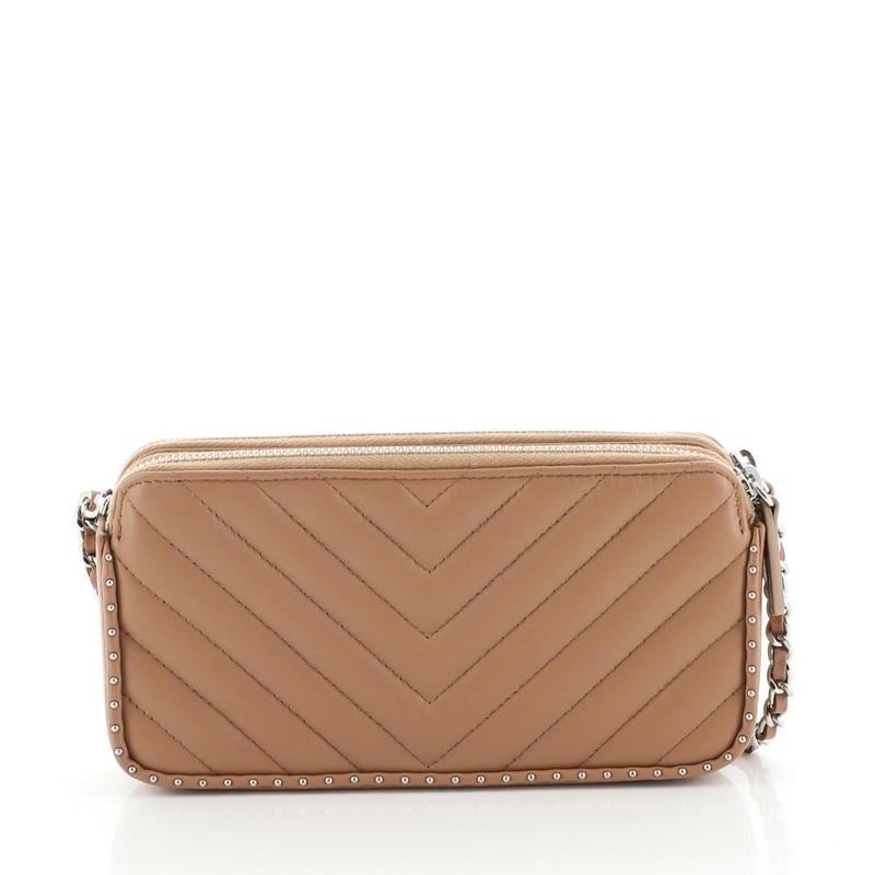 chanel chevron clutch