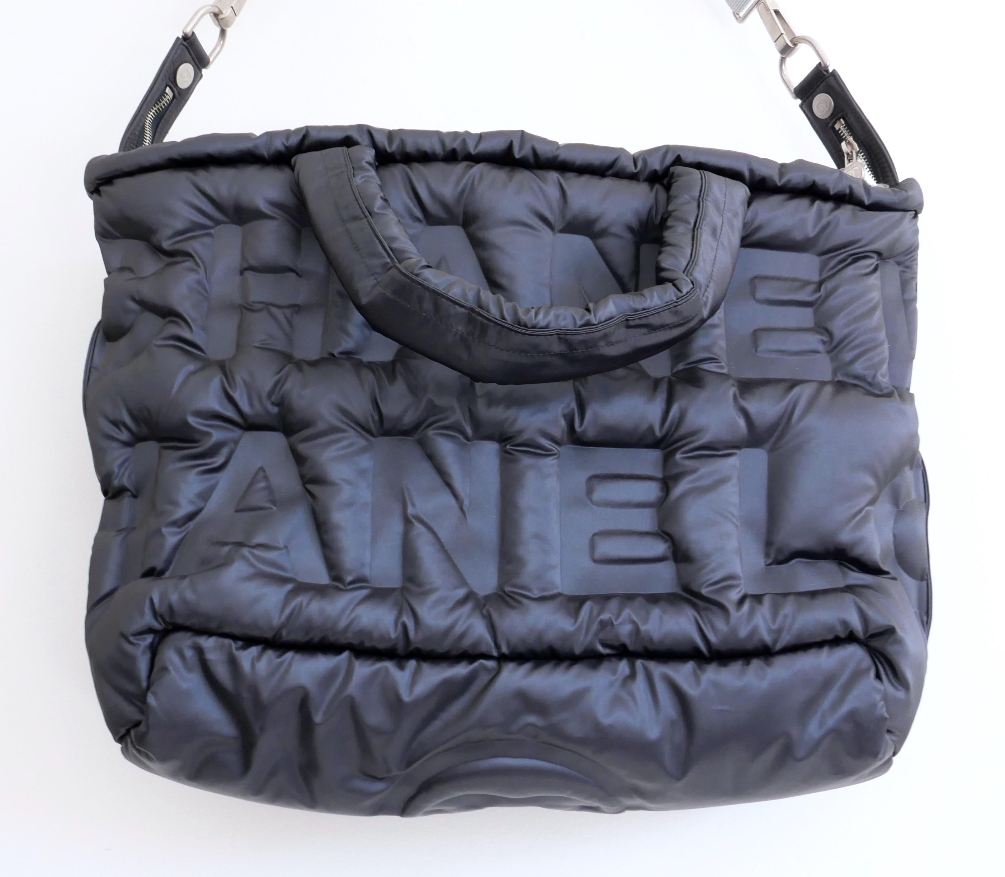 Black Chanel Doudoune Logo Quilted Nylon Tote Bag For Sale