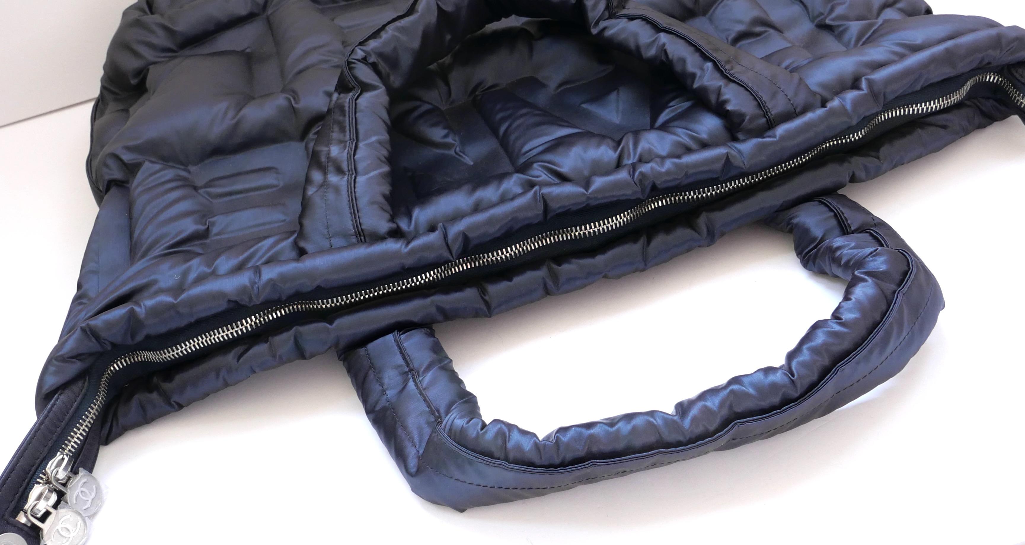 Chanel Doudoune Logo Quilted Nylon Tote Bag For Sale 2