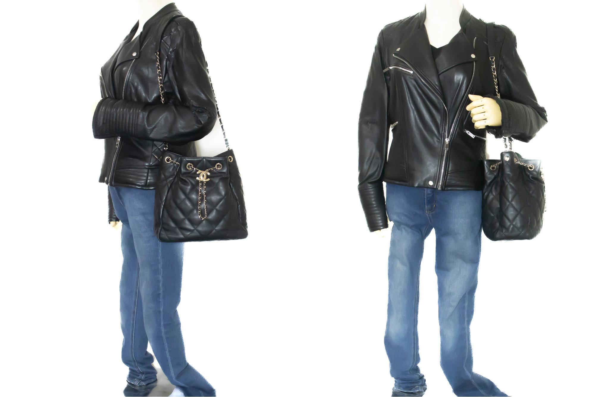 CHANEL Drawstring Chain Shoulder Bag Black Quilted Purse Lambskin For Sale 7