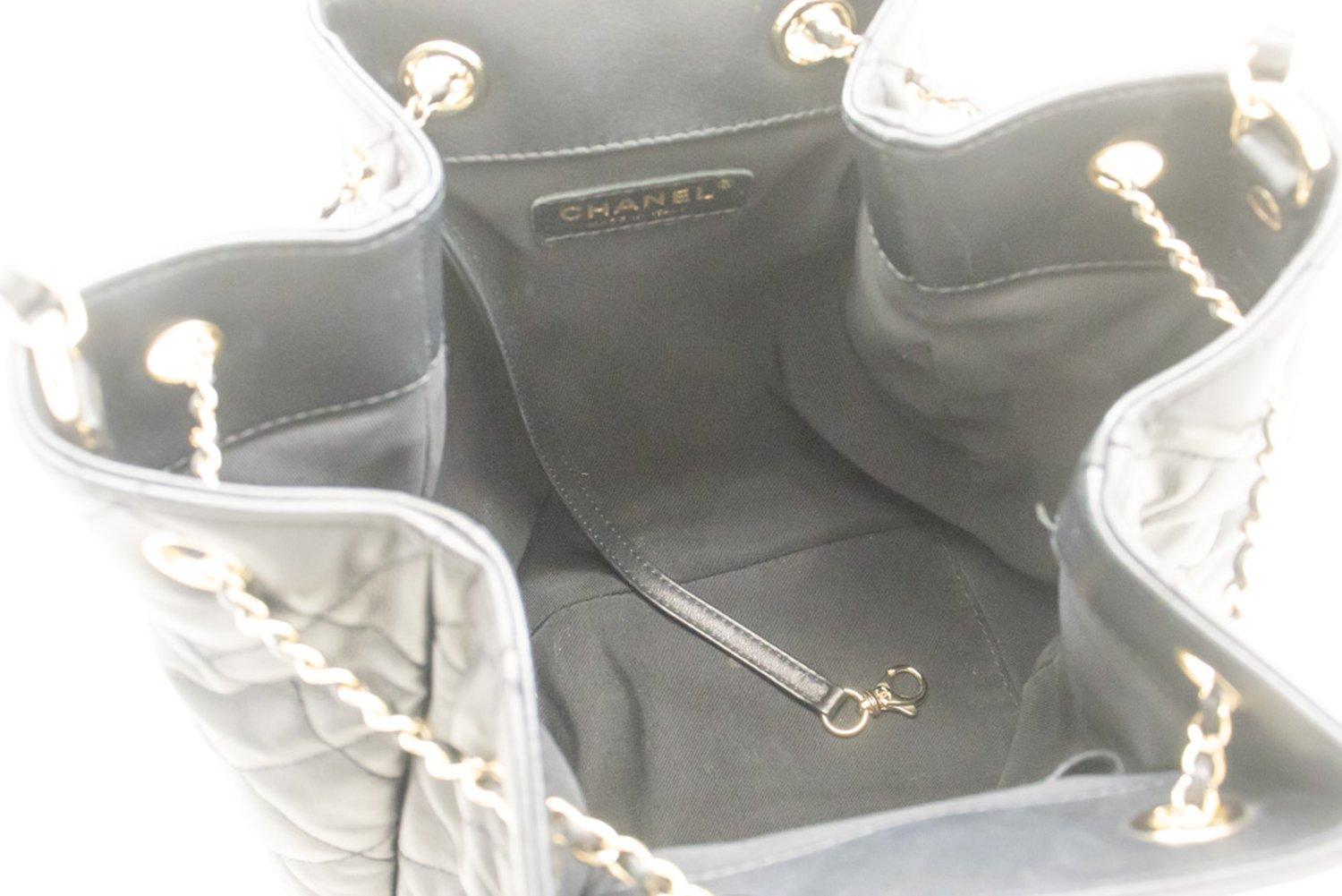 CHANEL Drawstring Chain Shoulder Bag Black Quilted Purse Lambskin For Sale 11