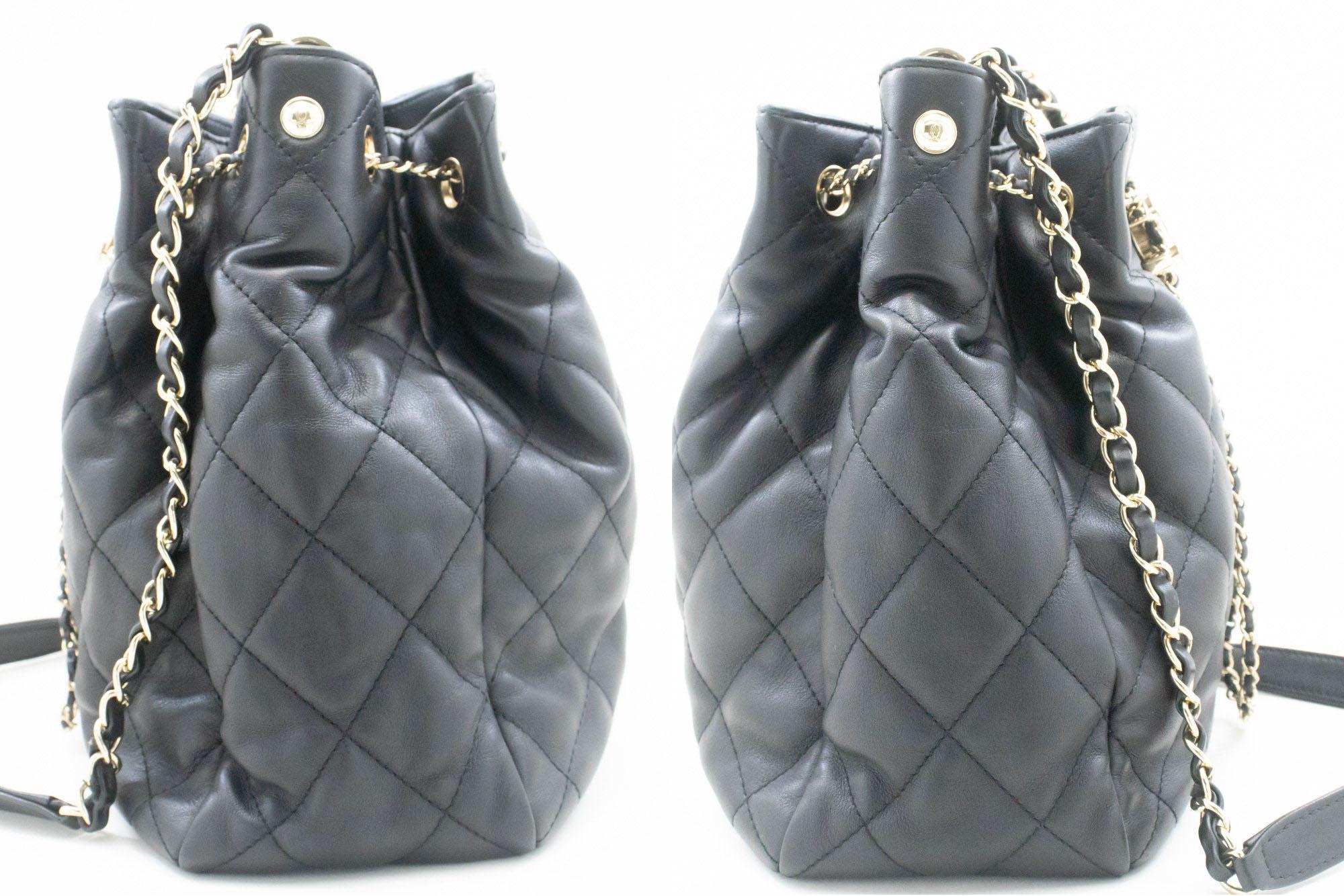 CHANEL Drawstring Chain Shoulder Bag Black Quilted Purse Lambskin For Sale 1