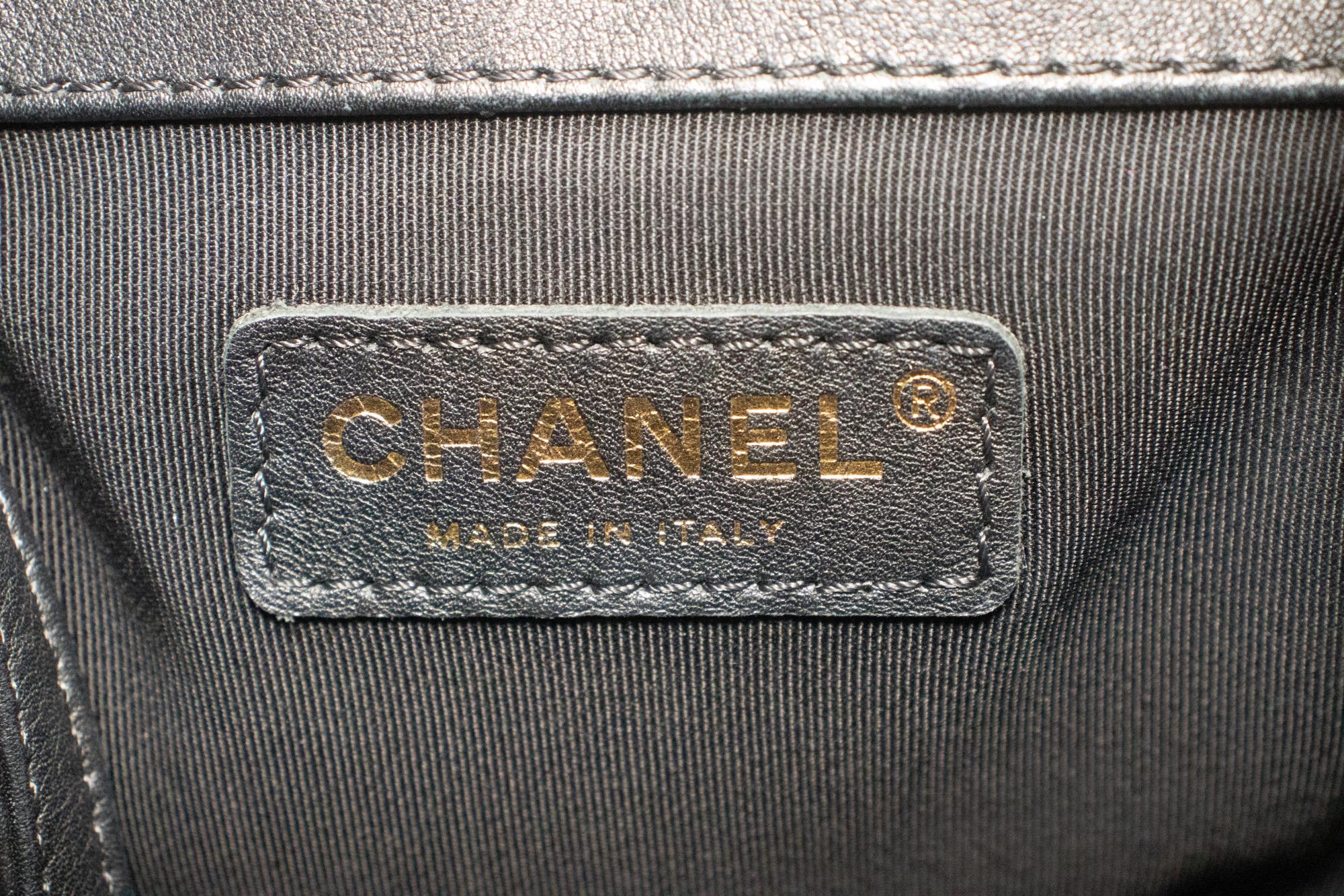 CHANEL Drawstring Chain Shoulder Bag Black Quilted Purse Lambskin For Sale 5