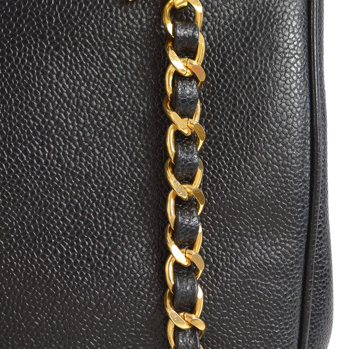 Chanel 1994 Vintage Caviar Black Leather Double Pocket Duma Backpack Bag For Sale 2