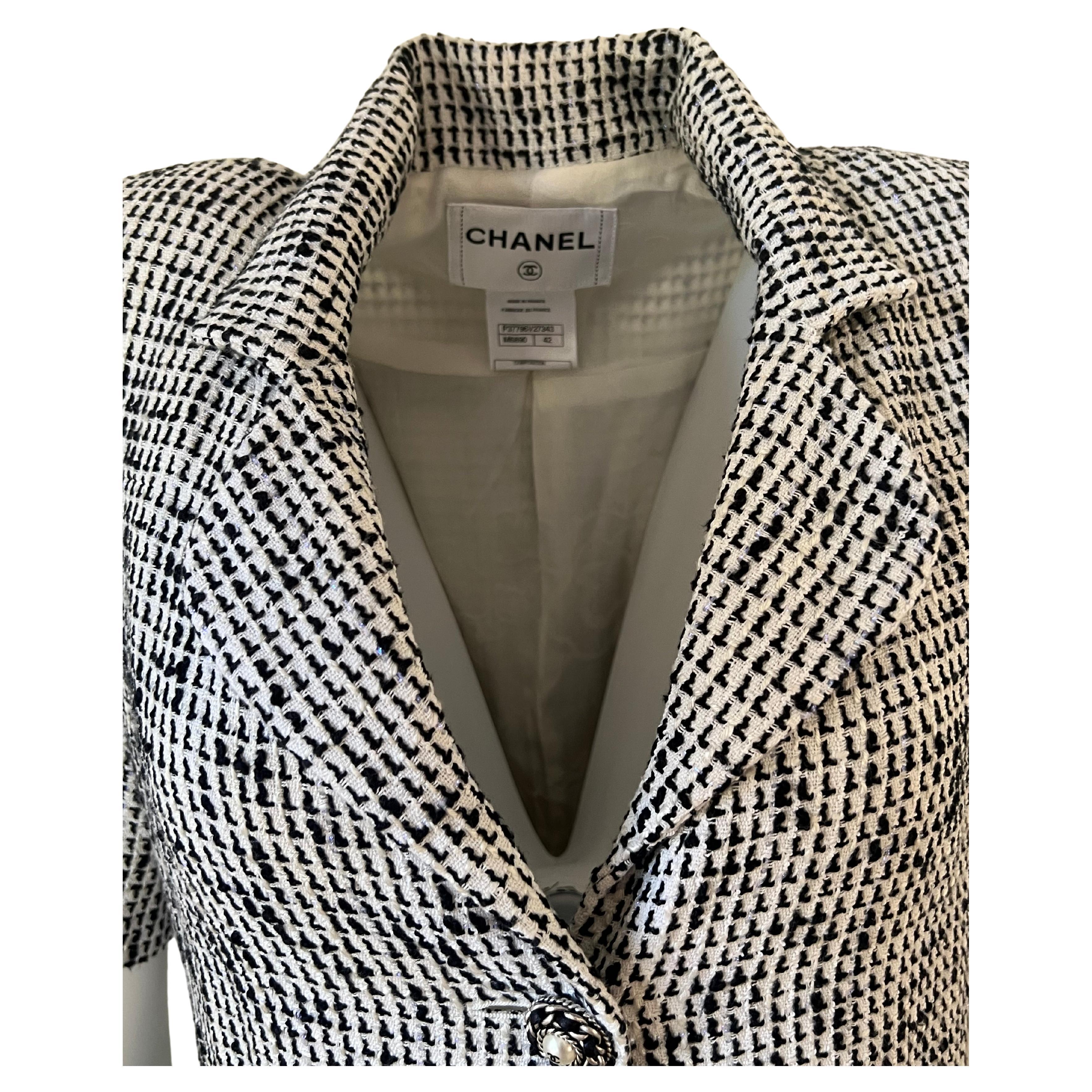 Chanel Dress Coat Black and White Tweed 2010 For Sale 4