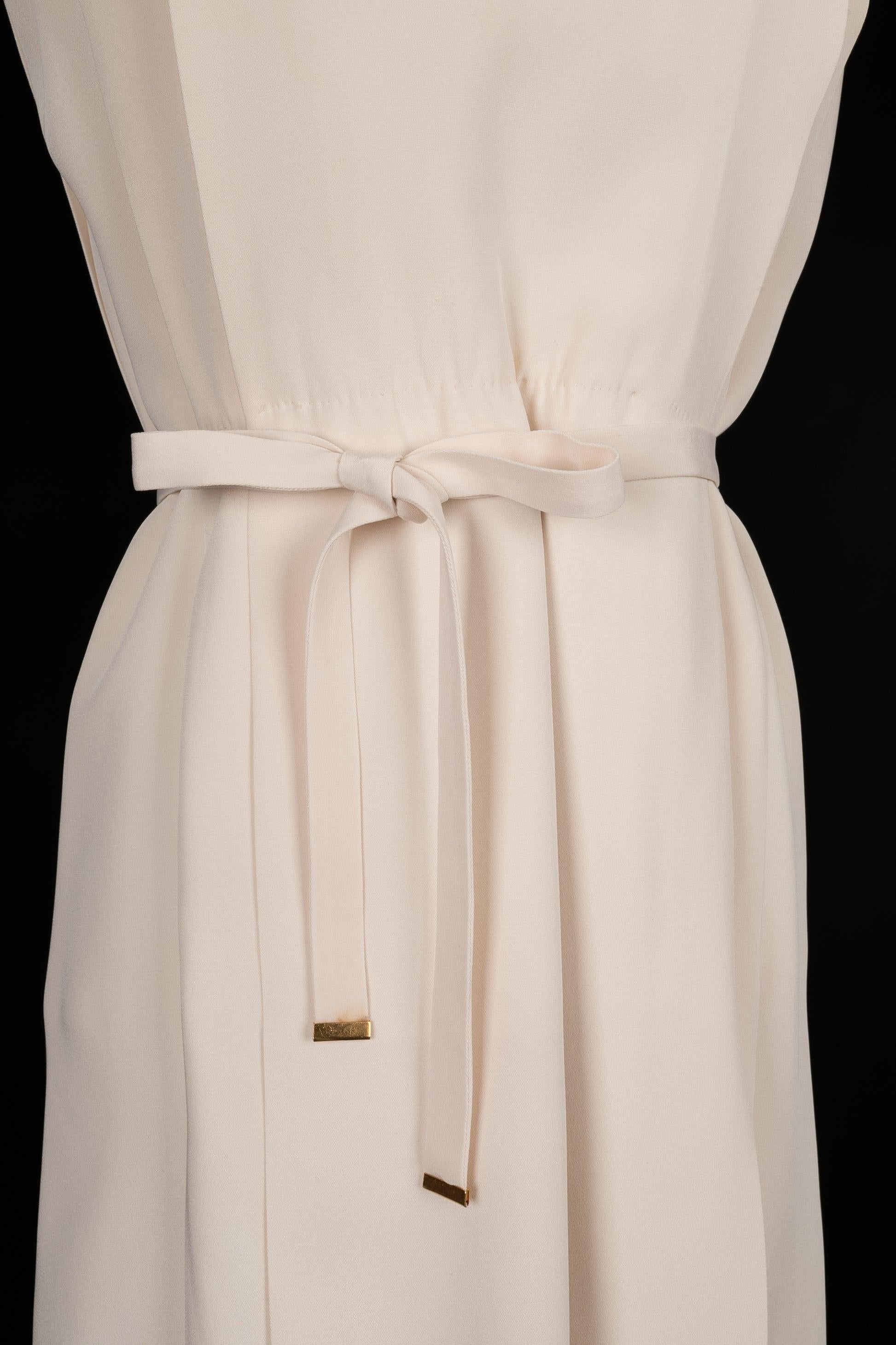 Donna Chanel Dress Haute Couture Abito senza maniche in seta bianco sporco, circa 1978 in vendita