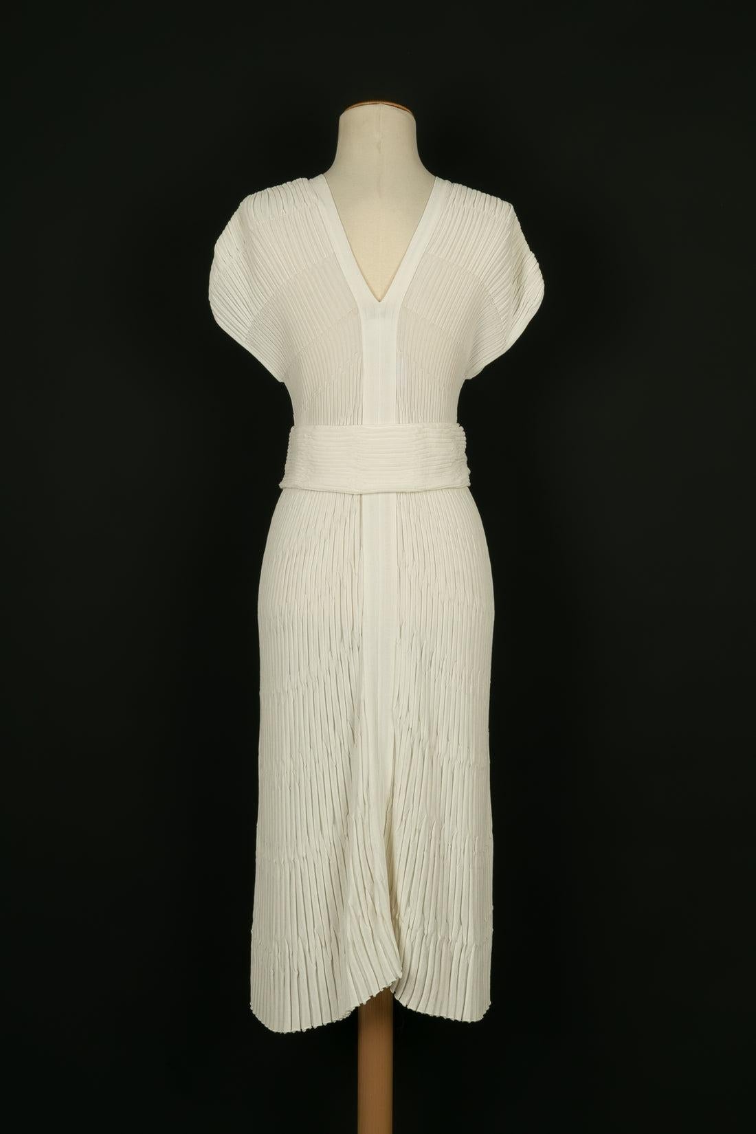 Chanel Kleid aus weißer Baumwollmischung mit Reißverschluss aus versilbertem Metall im Zustand „Hervorragend“ im Angebot in SAINT-OUEN-SUR-SEINE, FR