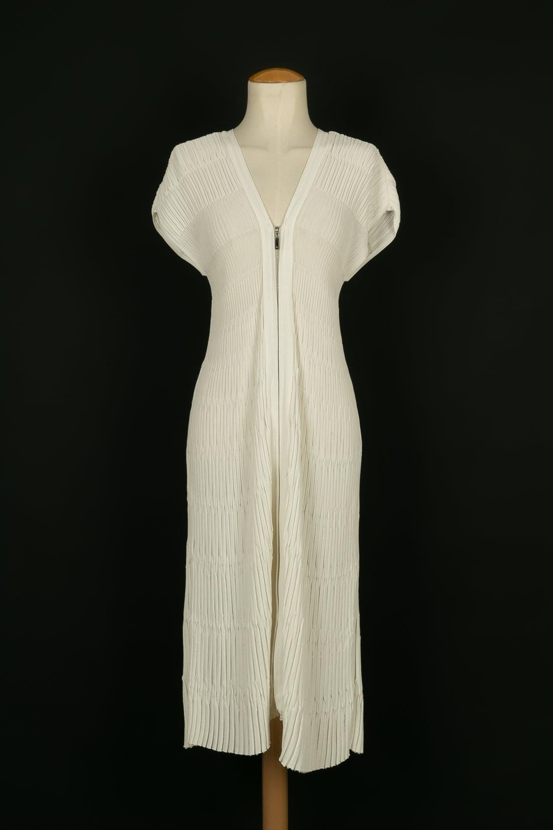 Robe Chanel en coton mélangé blanc, fermeture éclair en métal argenté en vente 1
