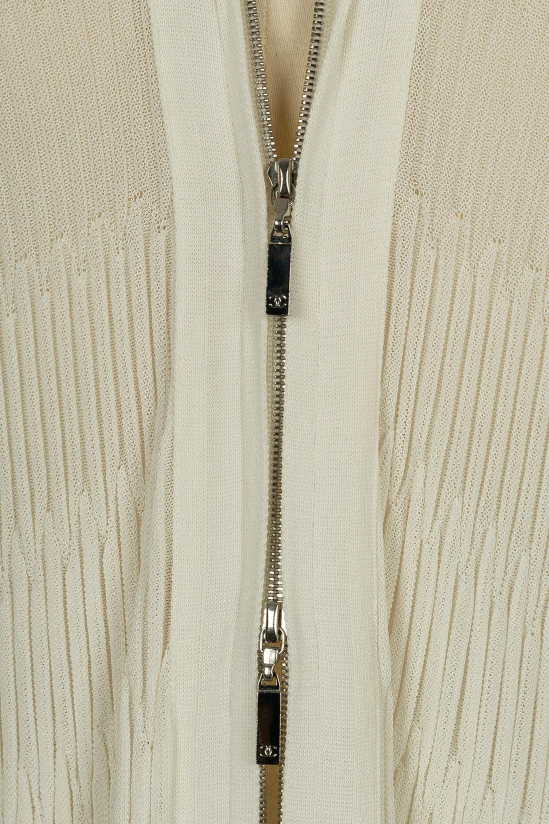 Robe Chanel en coton mélangé blanc, fermeture éclair en métal argenté en vente 2