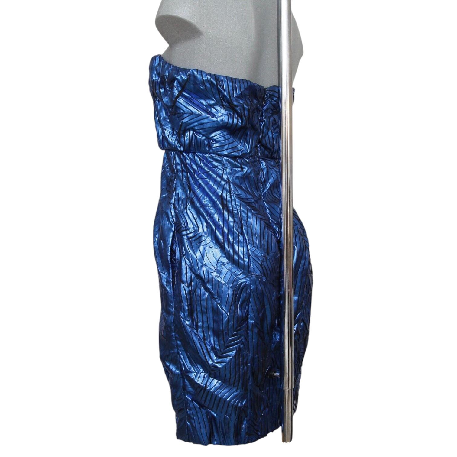 CHANEL Dress Strapless Blue Metallic Gripoix CC Plaque 2012 Sz 40 For Sale 3
