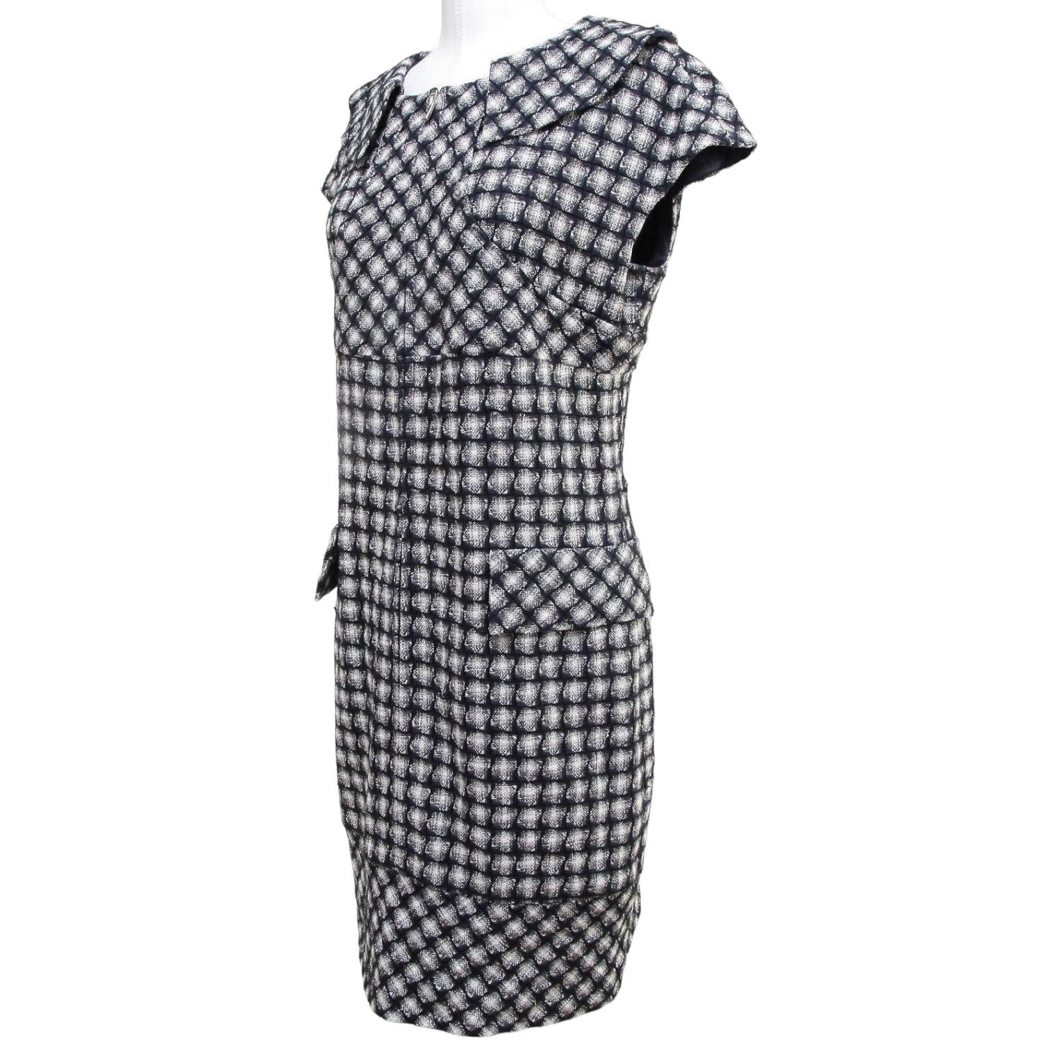 Gray CHANEL Tweed Dress Knit Cap Sleeve Shift Zipper Multi Color Zipper Sz 40 For Sale