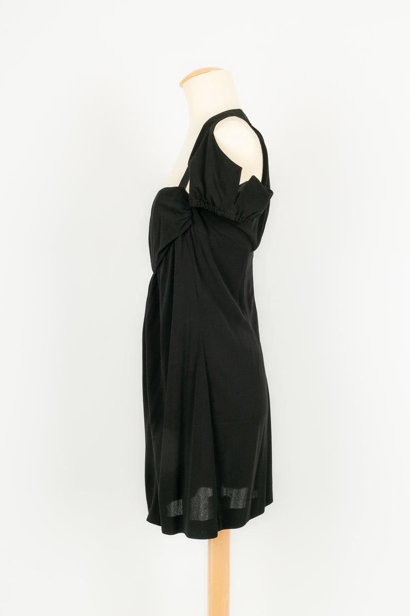 Chanel Kleid mit nackten Schultern und Seidenfutter im Zustand „Hervorragend“ im Angebot in SAINT-OUEN-SUR-SEINE, FR