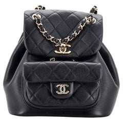 Chanel Duma - Sac à dos à cordon de serrage en cuir d'agneau matelassé, petit modèle