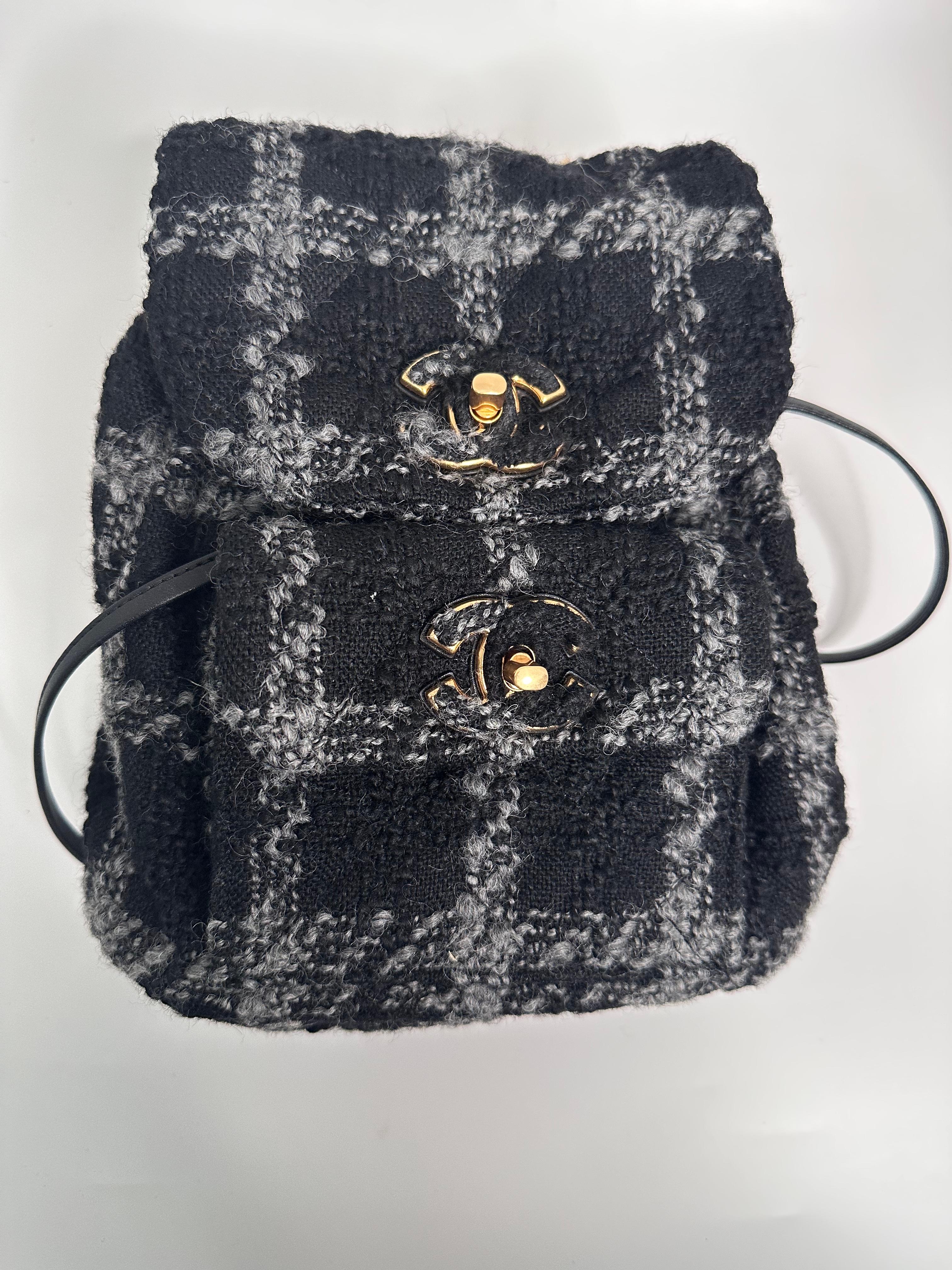 Chanel Duma Tweed Backpack In Excellent Condition In London, GB