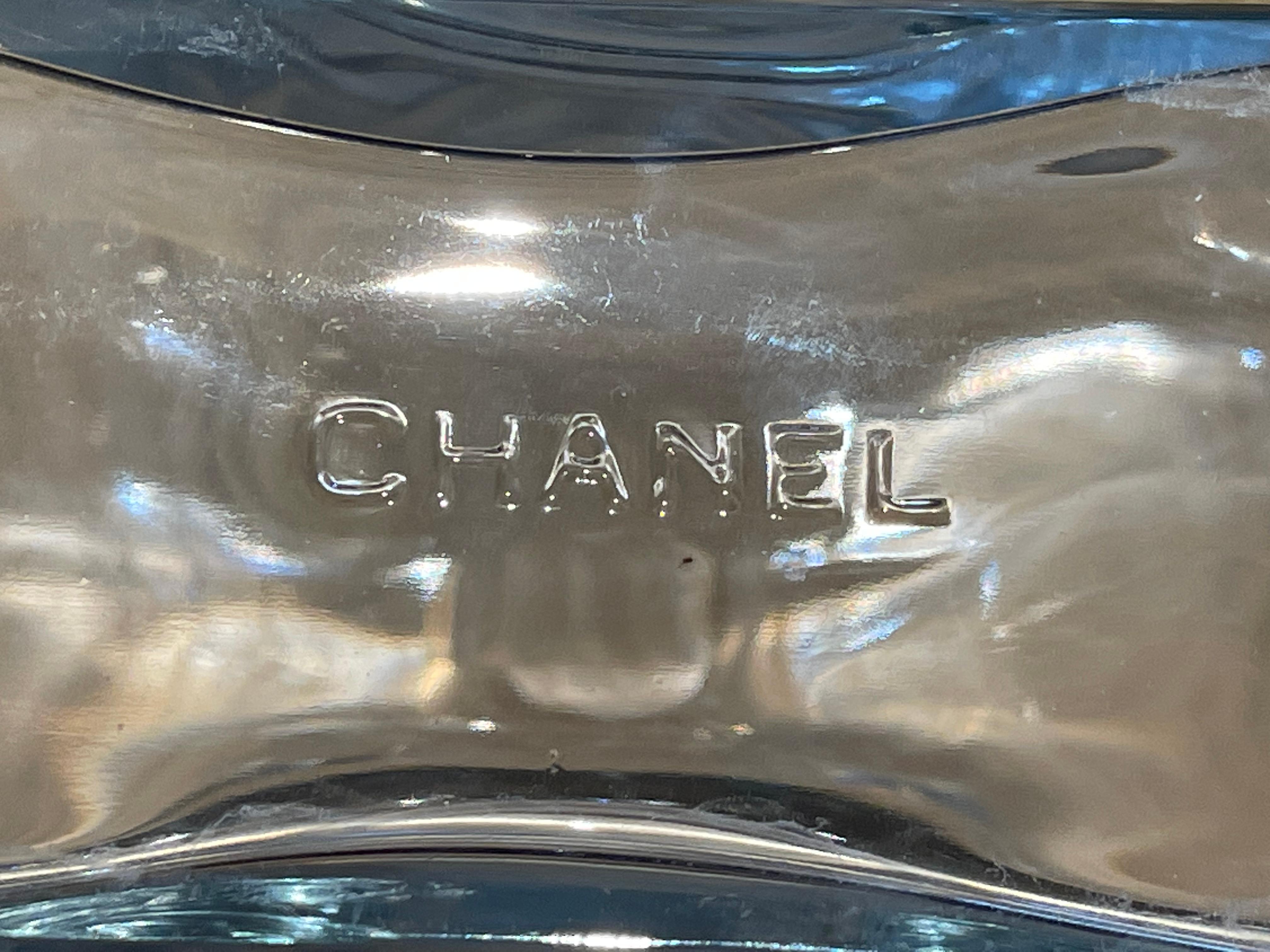 Dummy Chanel, H 27 cm en vente 7