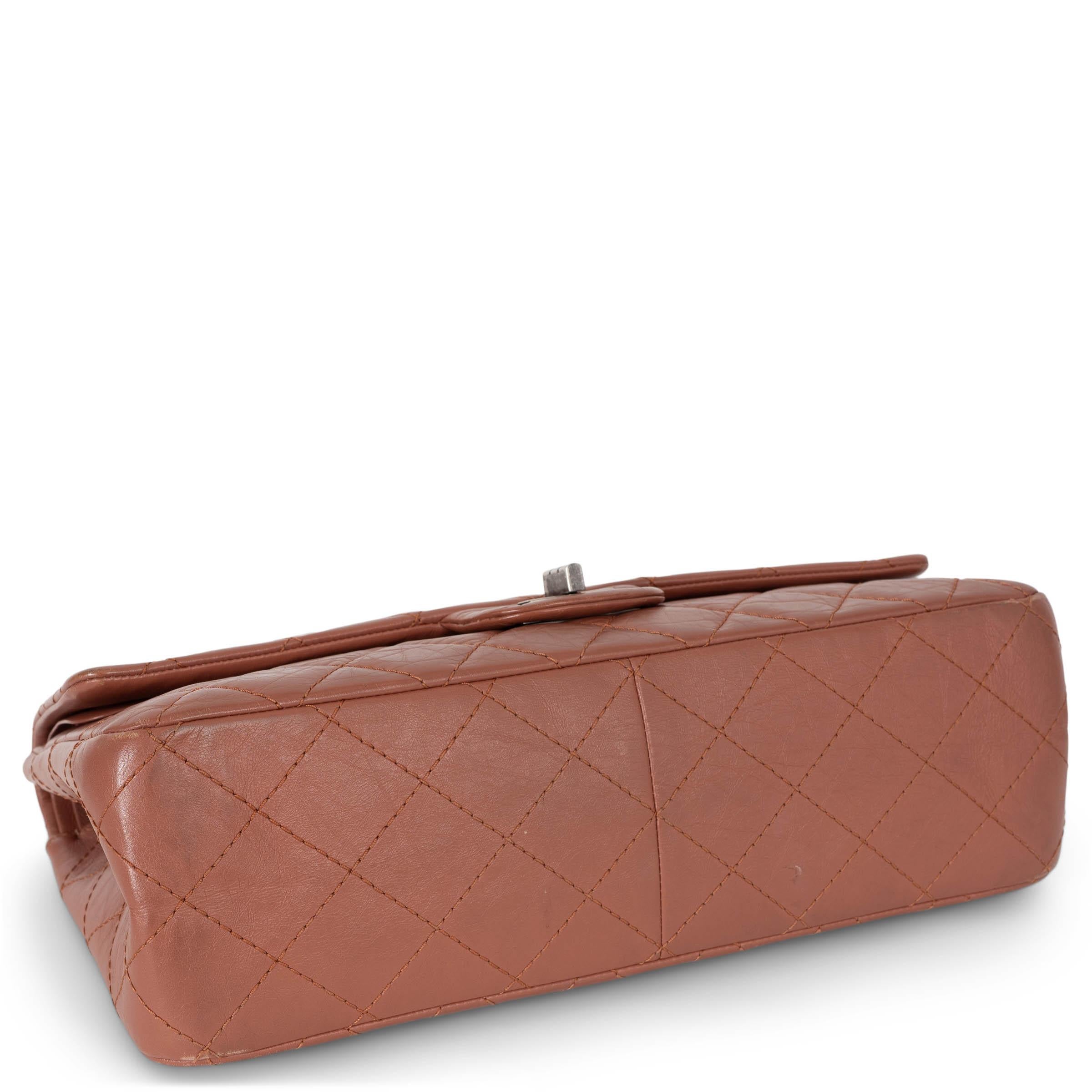 Women's CHANEL dusty pink Aged calfskin leather 2.55 REISSUE MAXI FLAP Shoulder Bag For Sale
