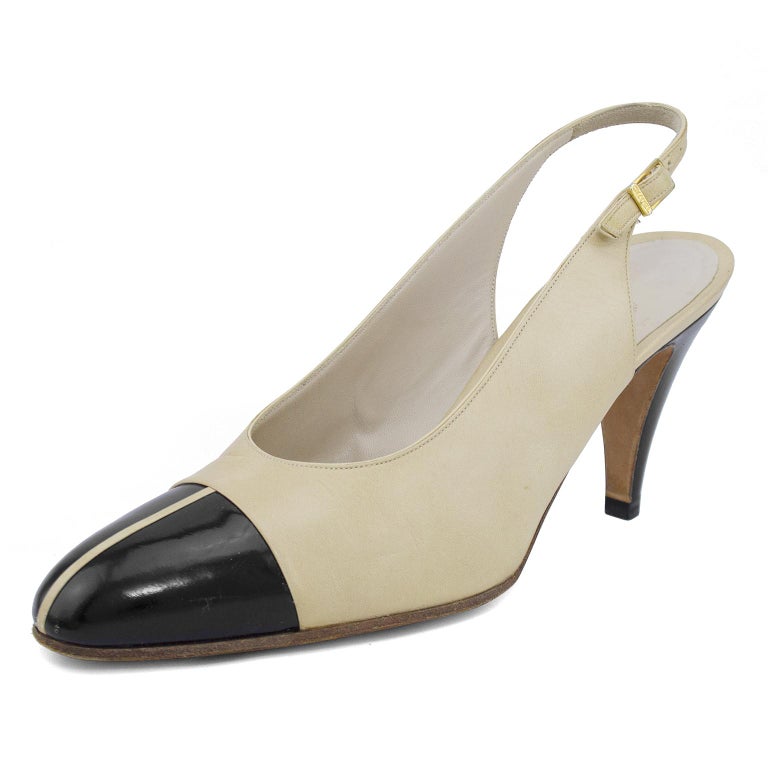 Chanel Early 1990s Beige and Black Slingbacks For Sale at 1stDibs