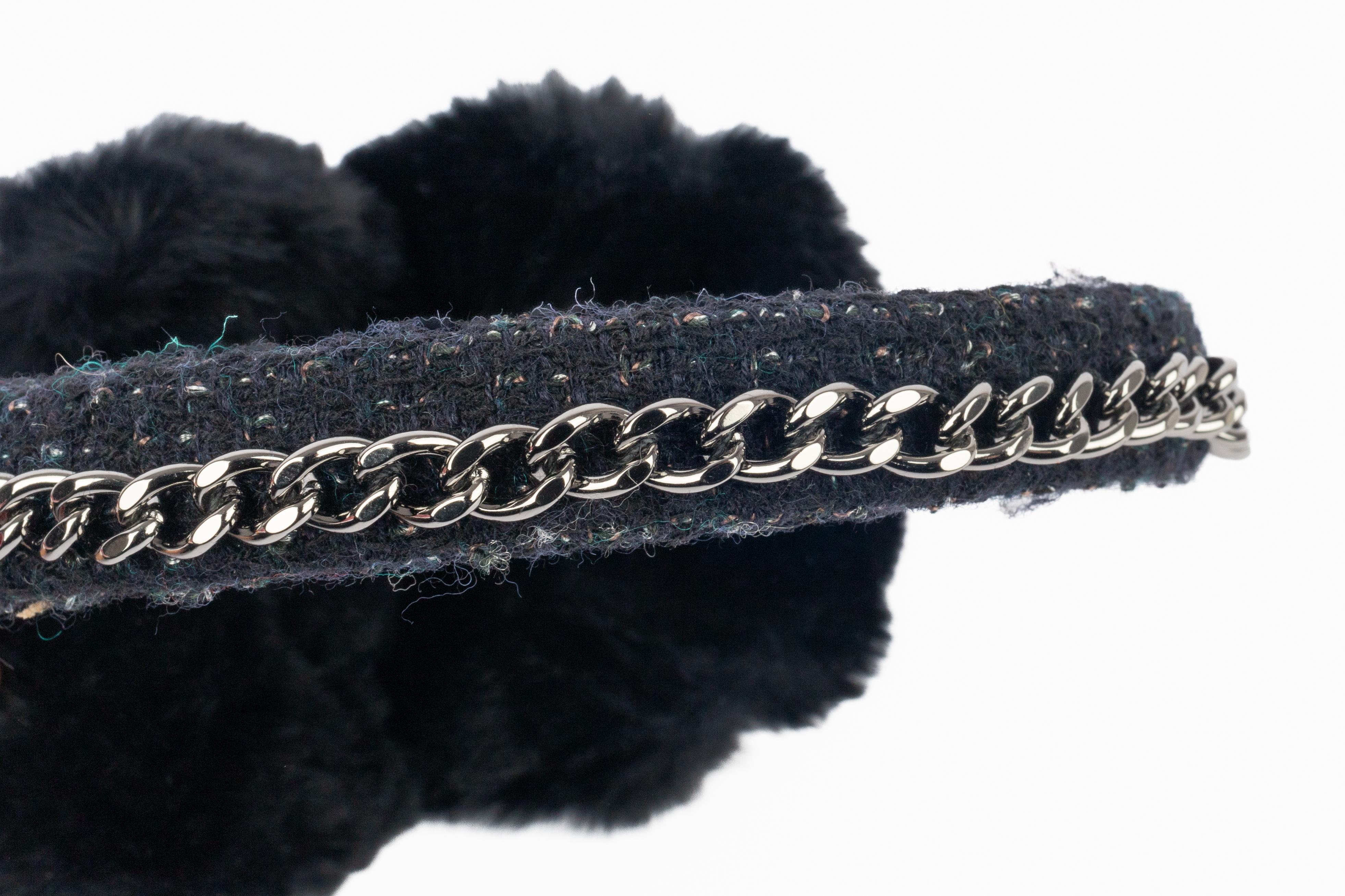 Donna Paraorecchie Chanel anni 2000 in vendita