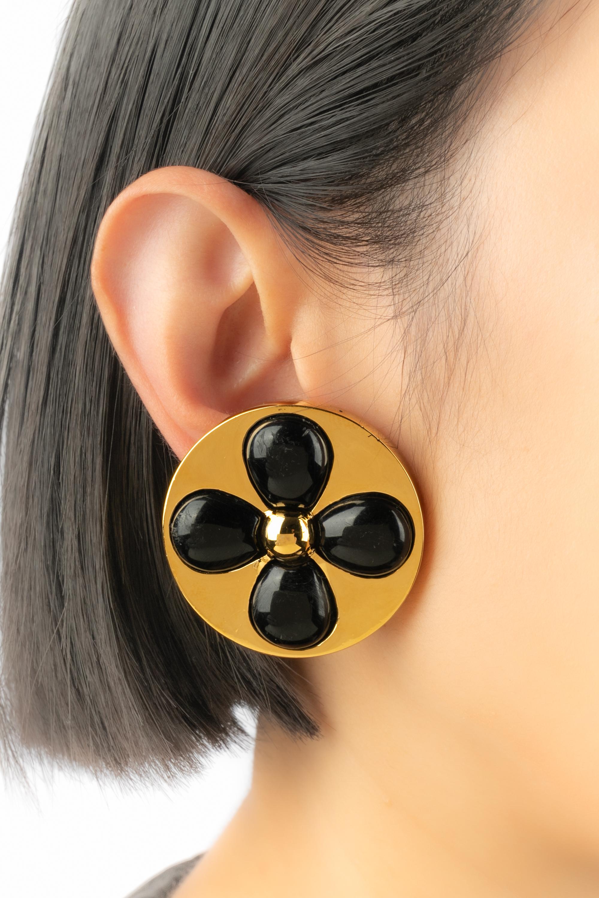 Chanel earrings 1990s For Sale 4