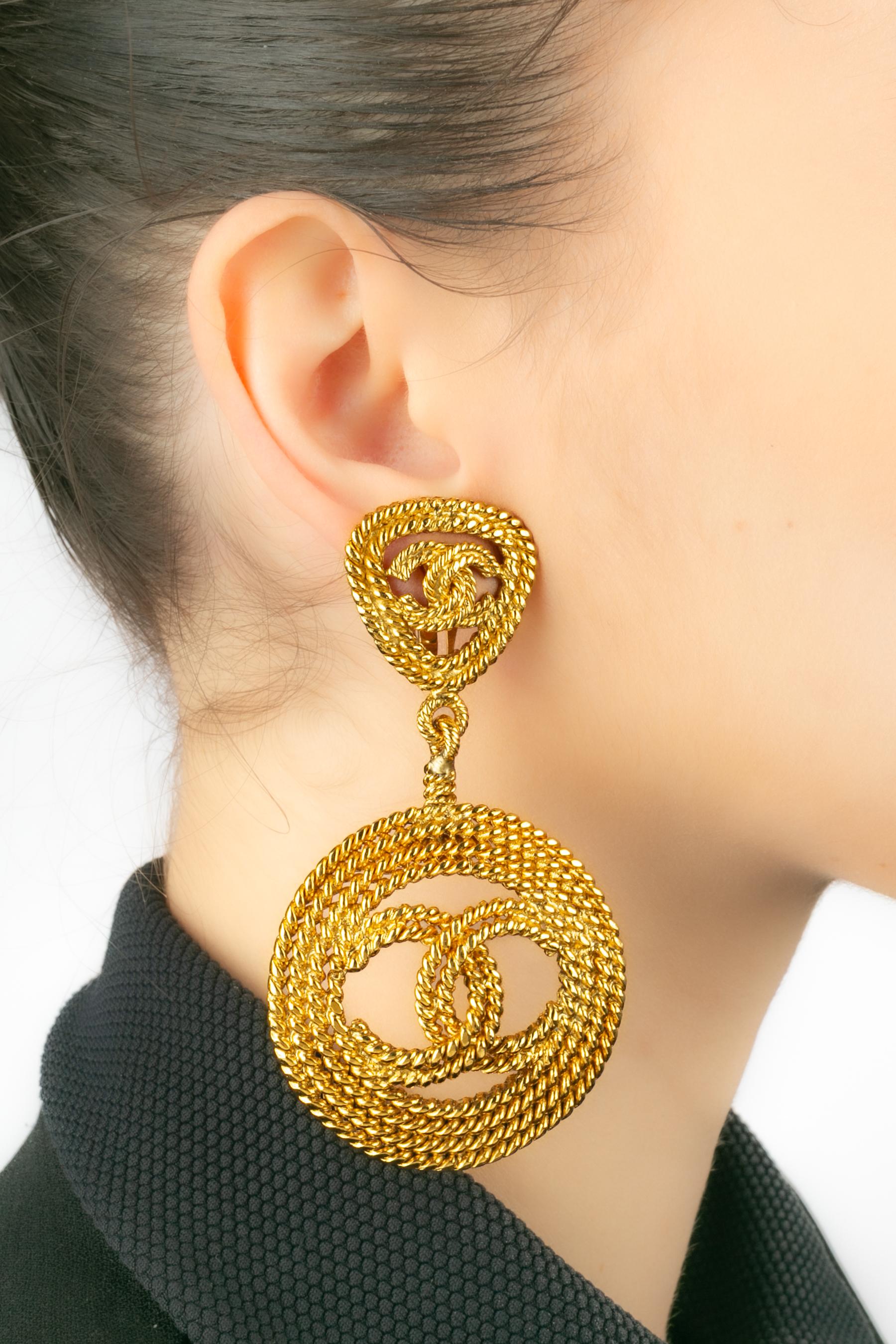 Boucles d'oreilles Chanel 1990 en vente 4
