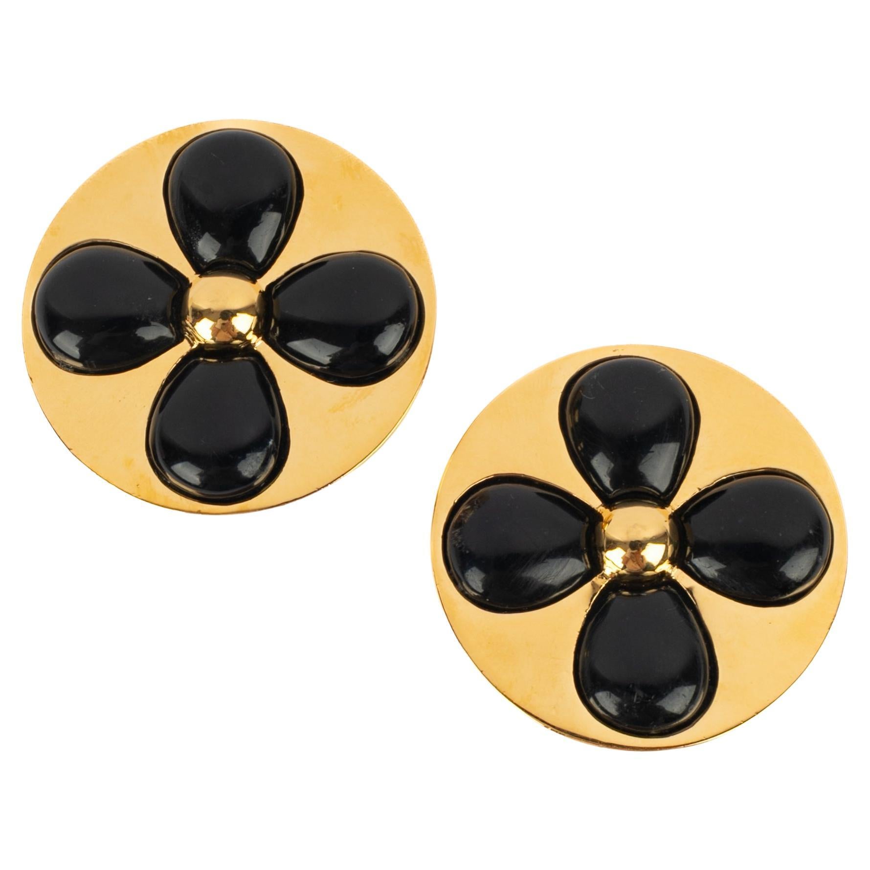 Chanel earrings 1990s For Sale