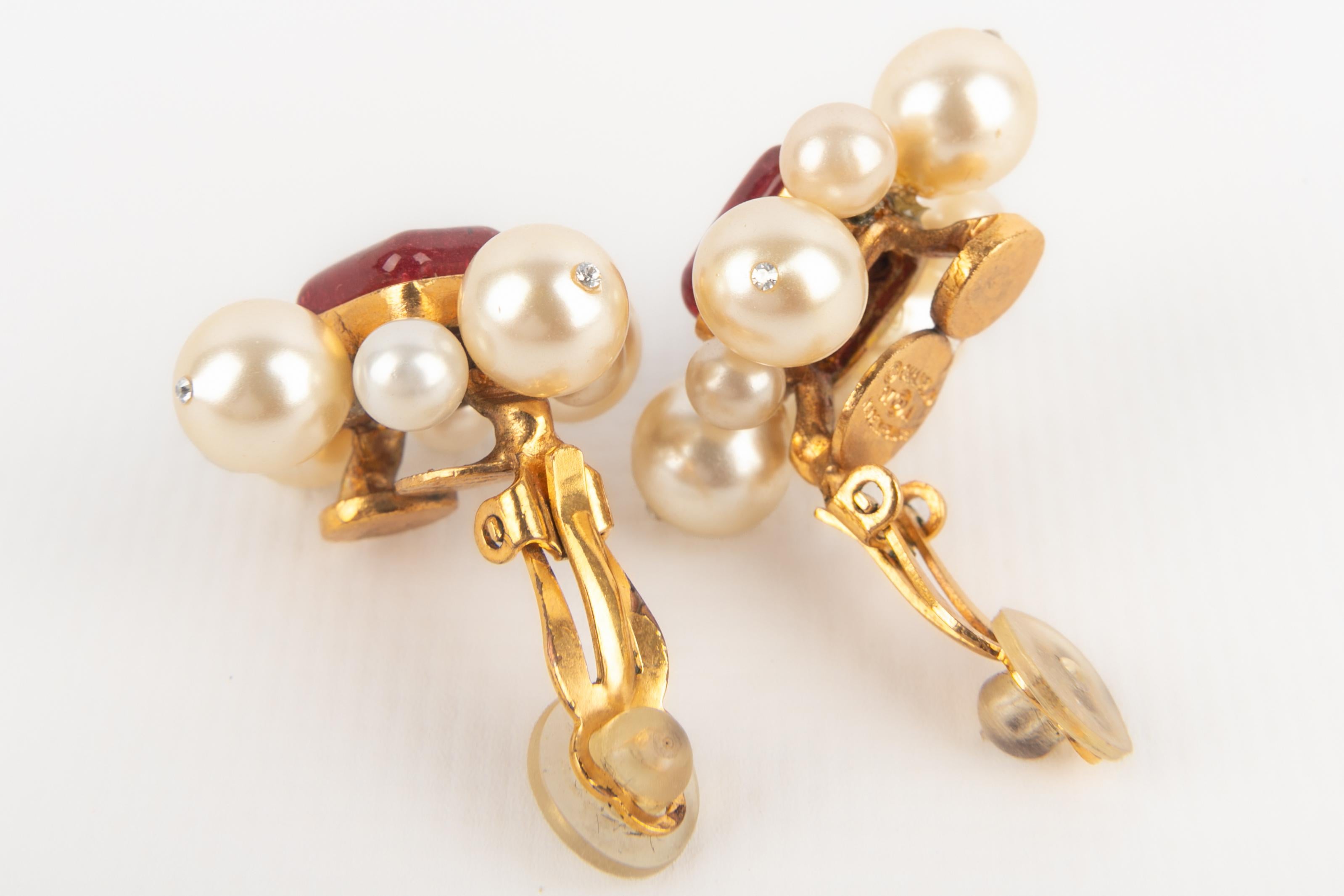 Women's Chanel earrings 1997 For Sale