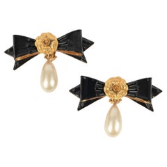 Chanel earrings 
bow
 1980s