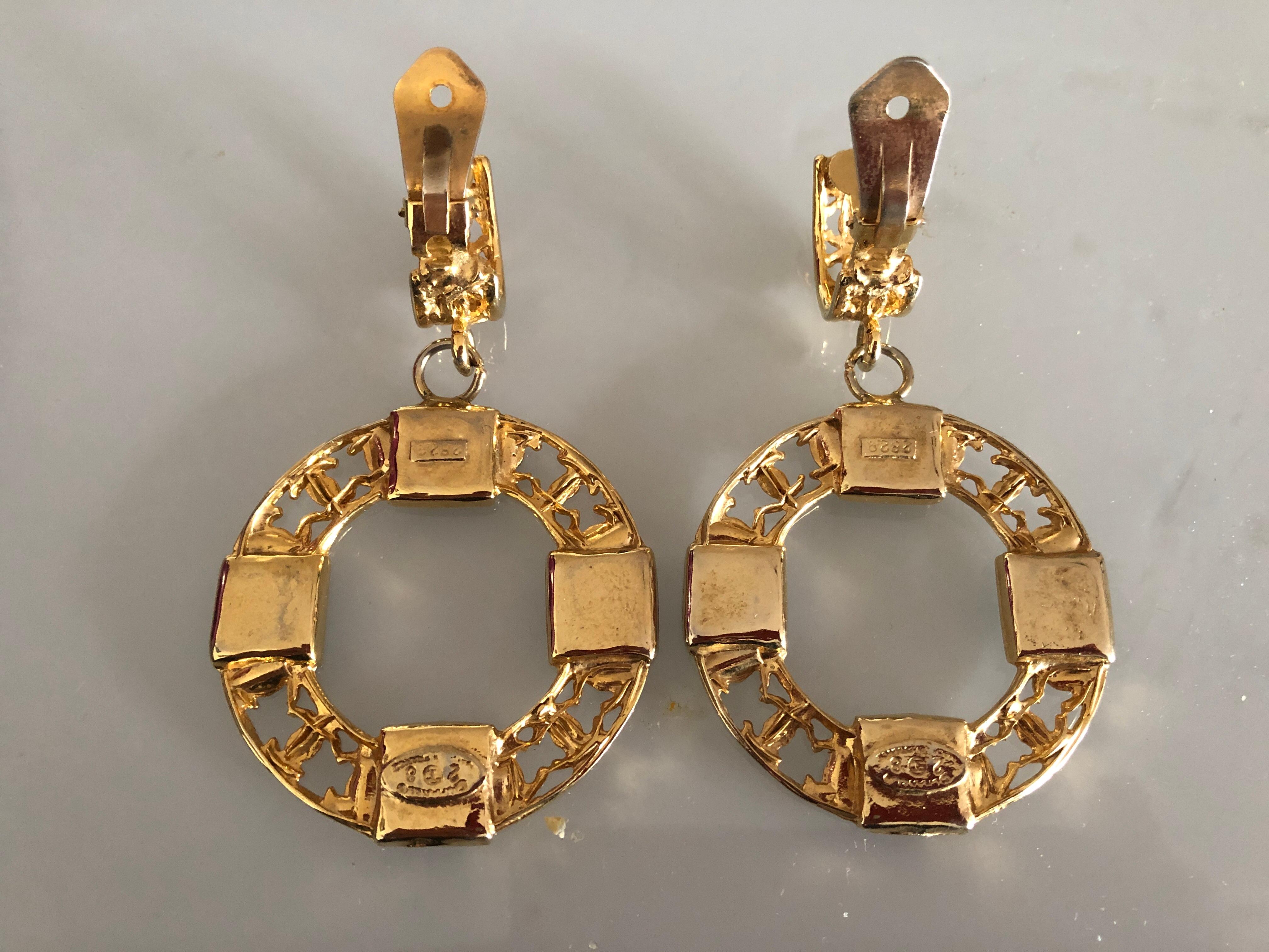CHANEL pendientes CC logo maxi Talla en Bueno estado para la venta en CACHAN, FR