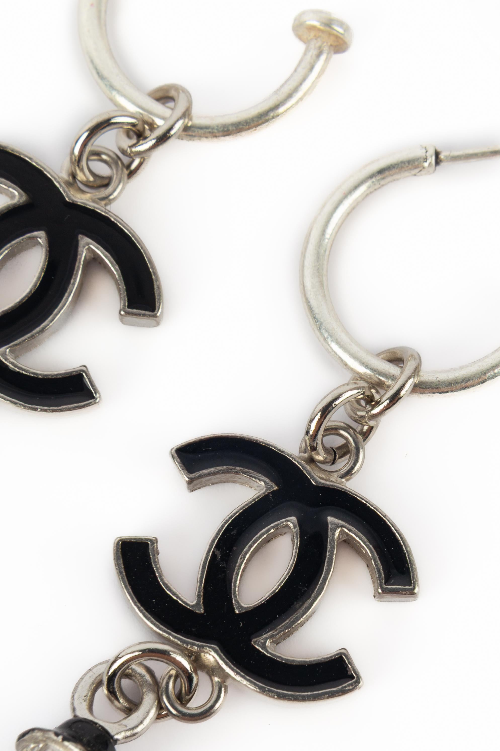 Chanel earrings 'coco on the world' For Sale 3