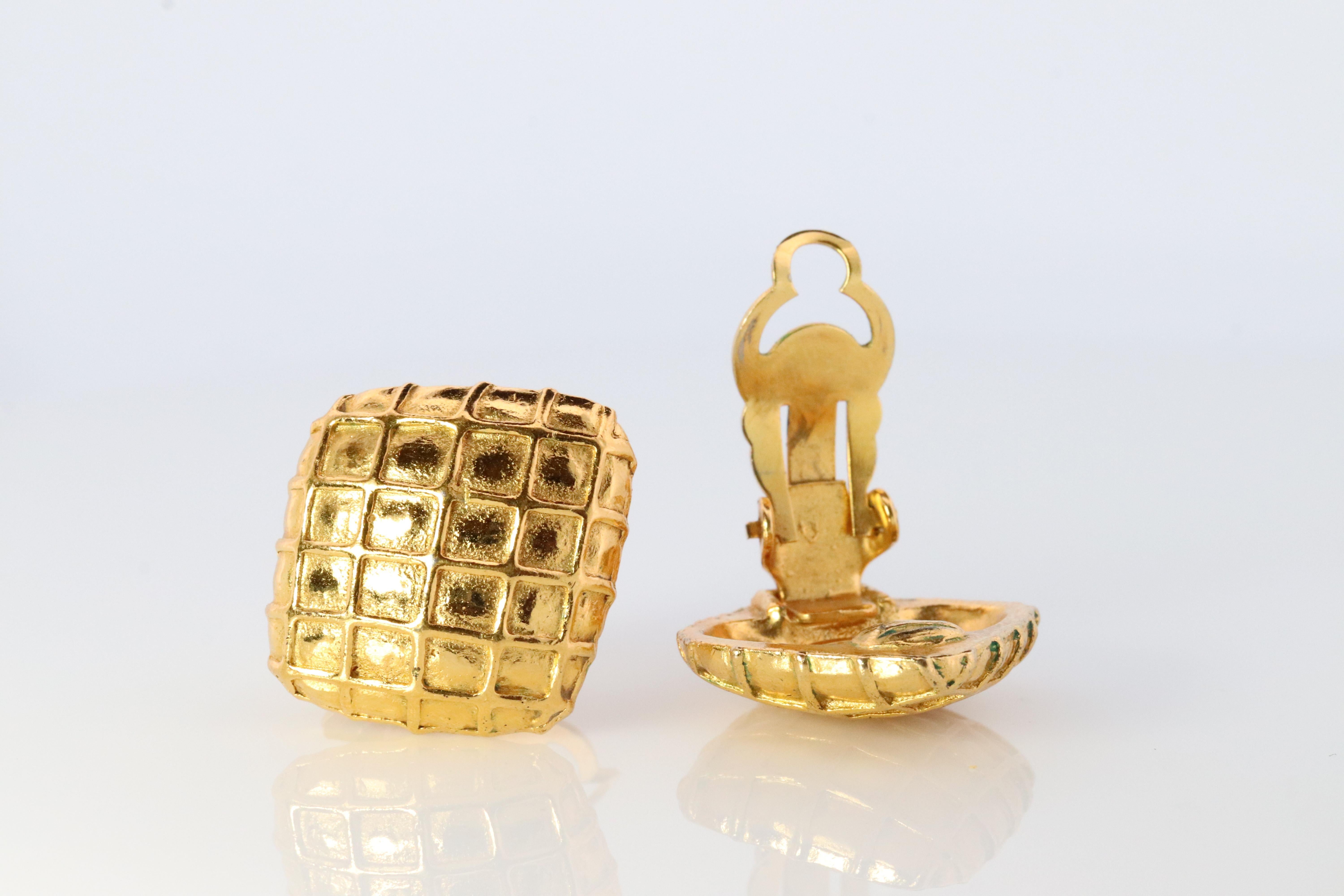 Chanel Earrings. Genuine CC CHANEL Rhombus Waffle squares. Nonpierced For Sale 1
