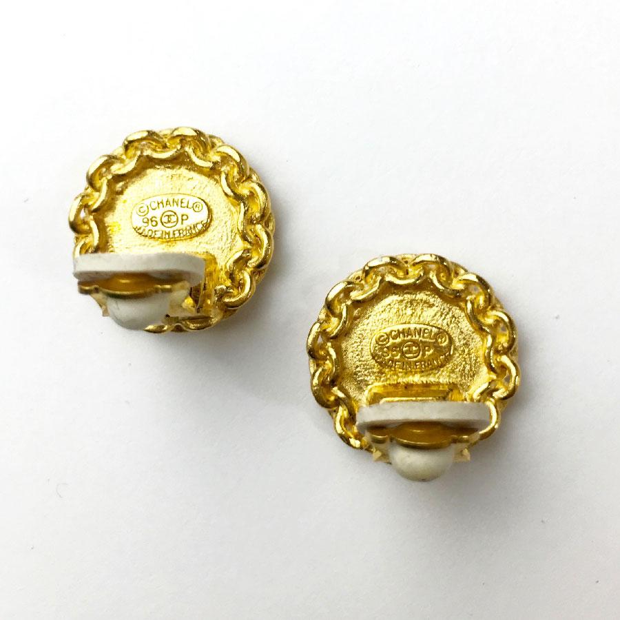 Chanel Earrings Gold Plated 1996 In Excellent Condition In Paris, FR