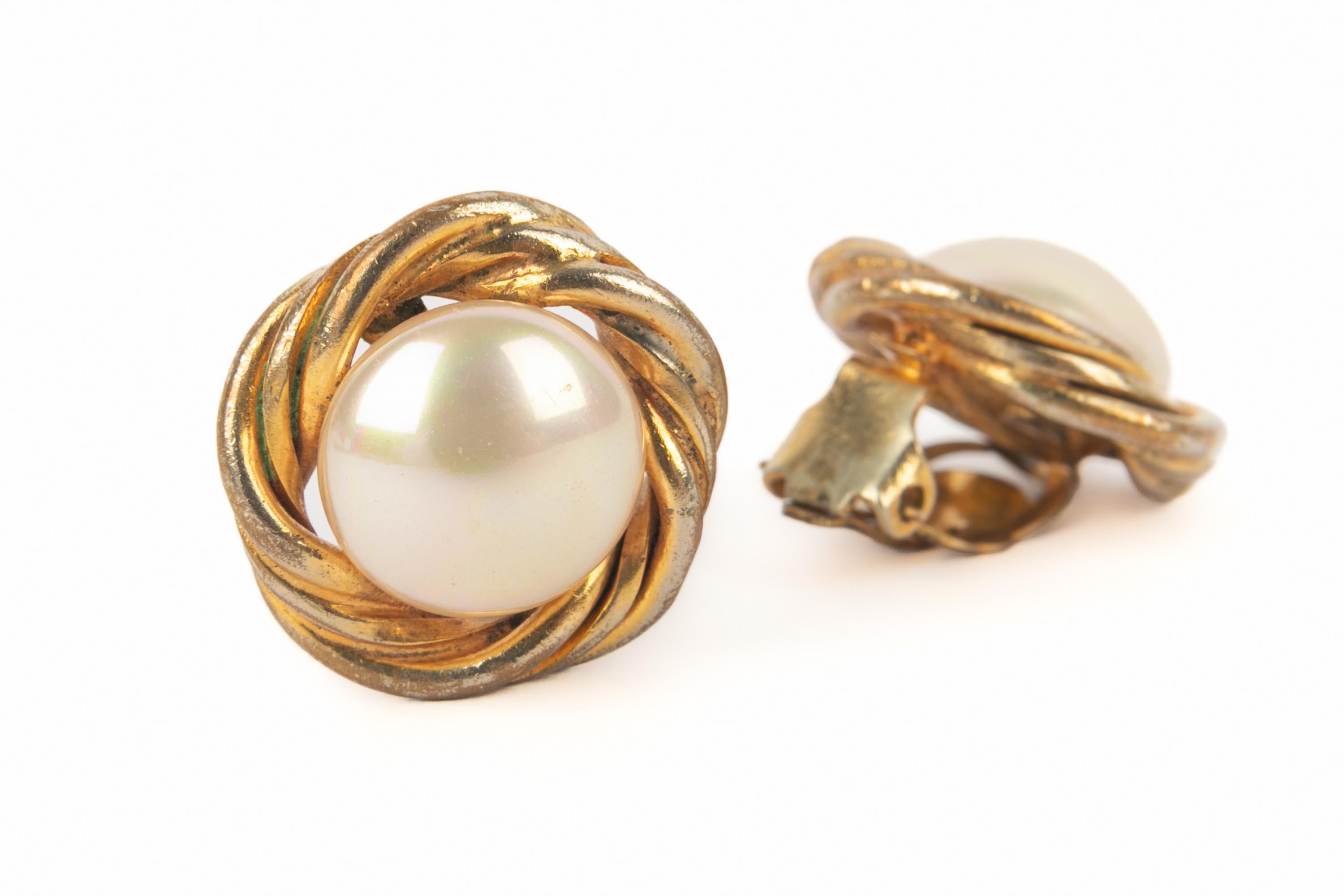 Orecchini Chanel Haute Couture Coco era in vendita 1