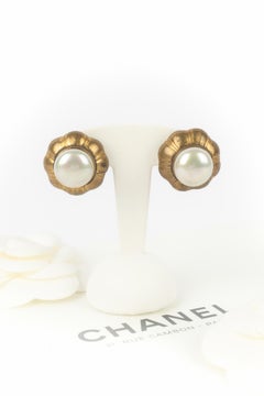 Chanel earrings Haute Couture