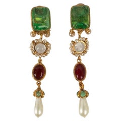 Chanel Earrings in Glass Paste and Gold Metal